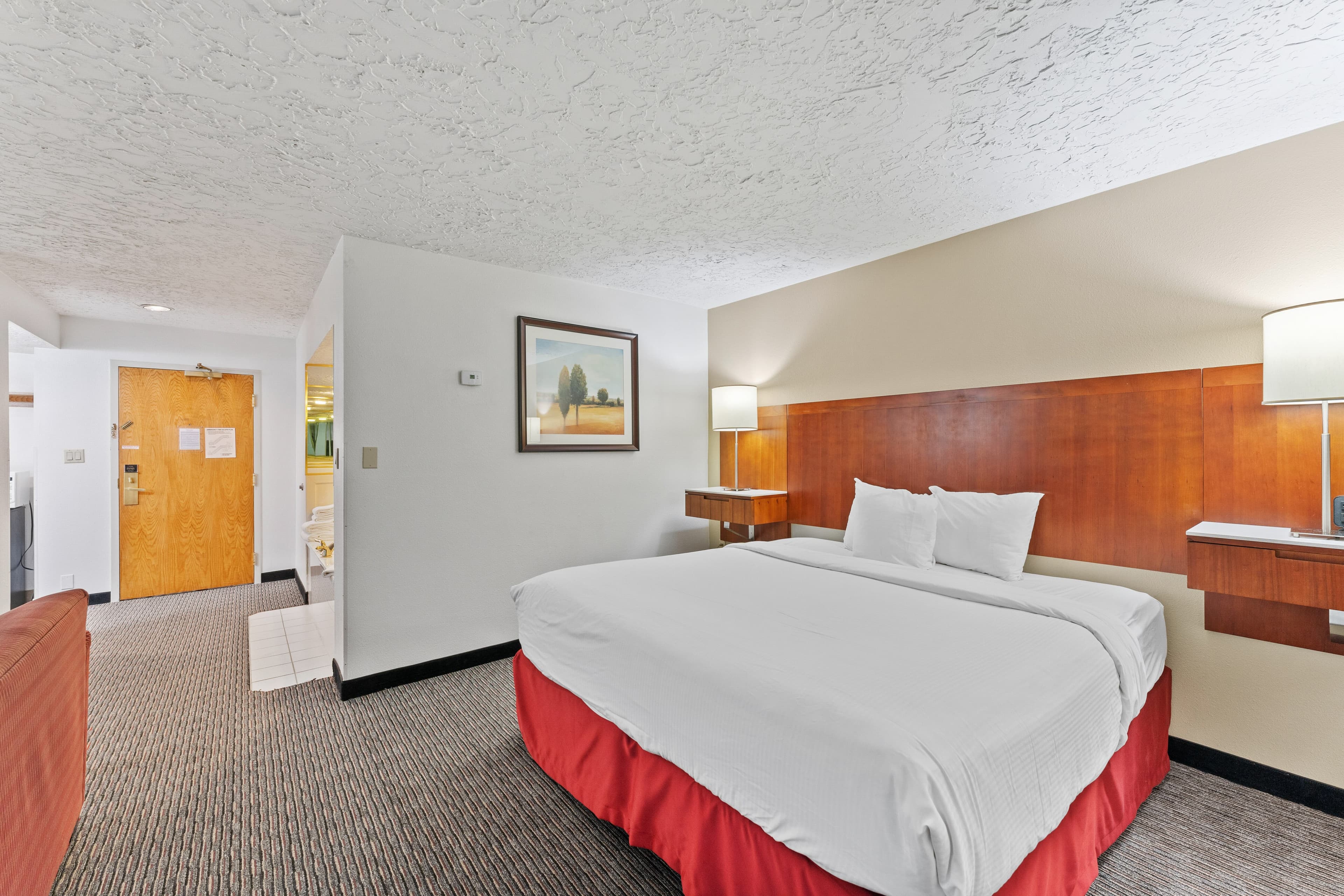 The Cairn Hotel - Image 1