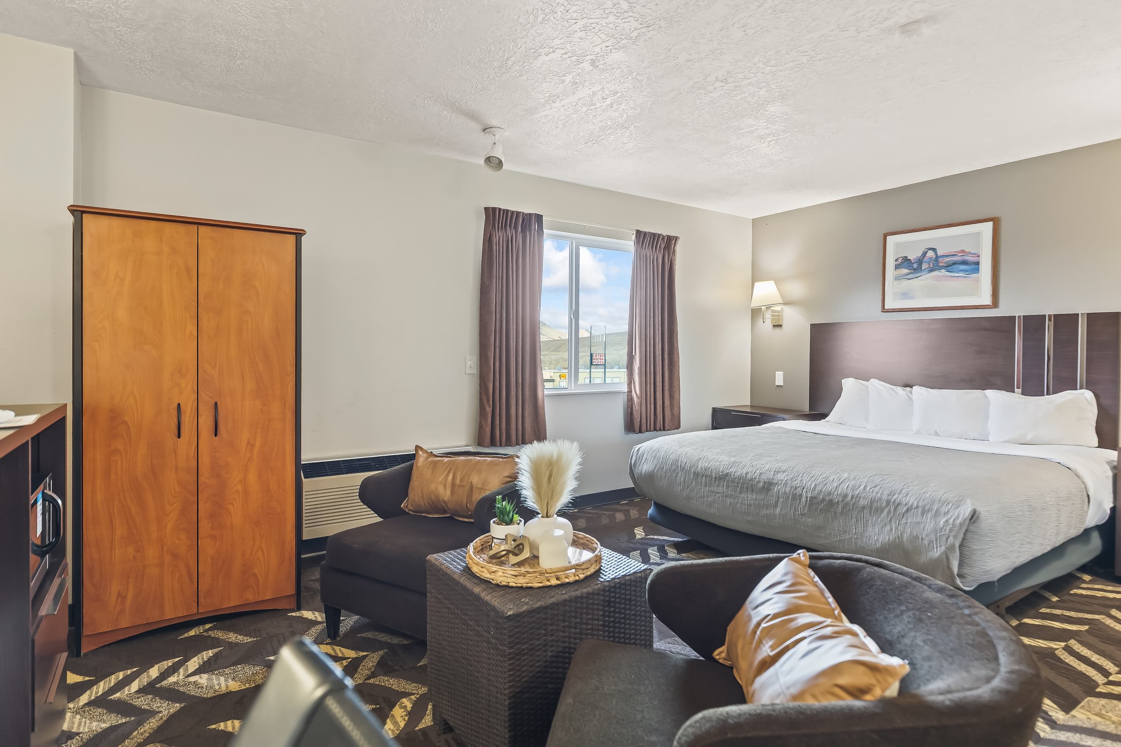 Quality Inn & Suites Salina National Forest Area — 7