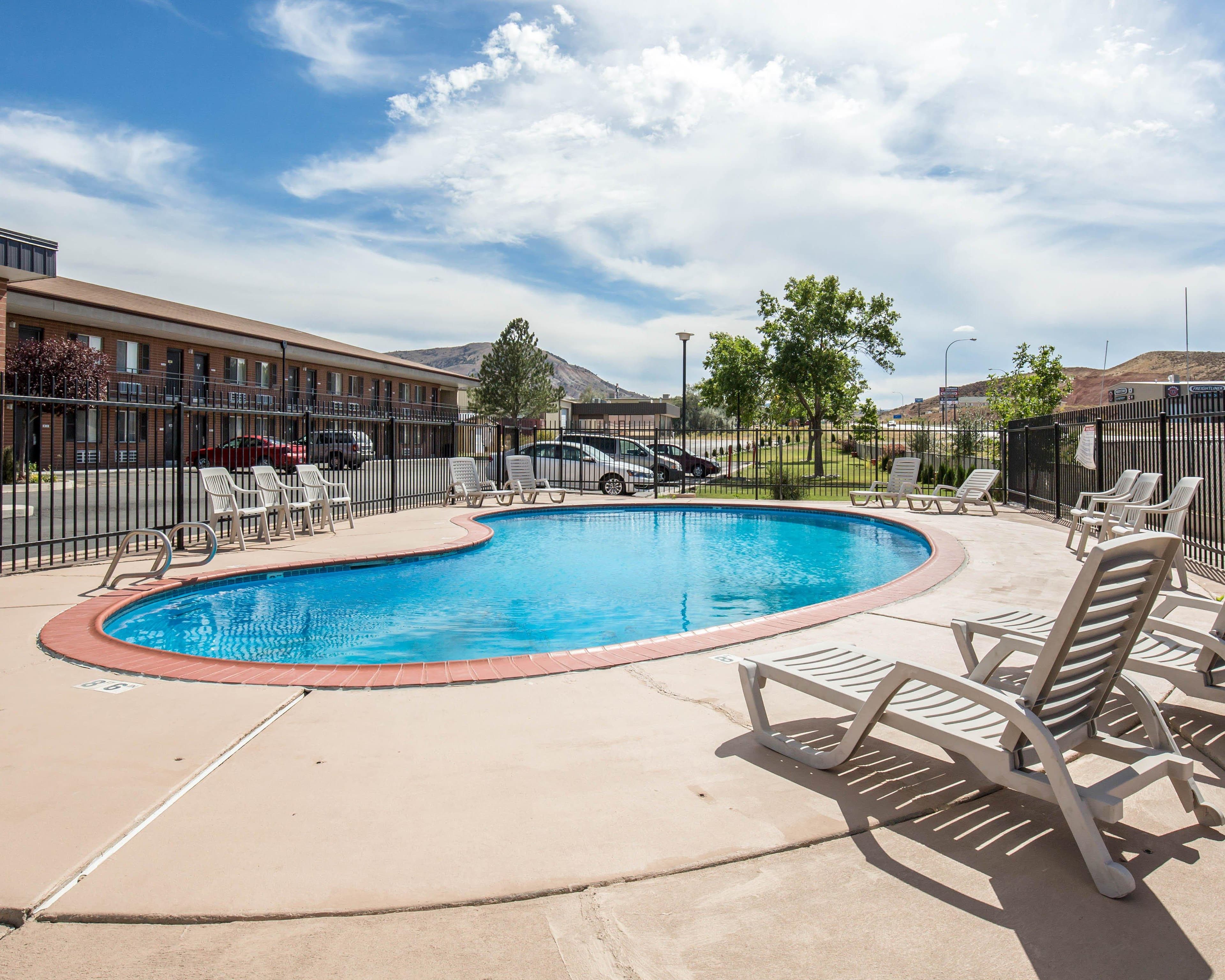 Econo Lodge Salina Scenic Route 89 & I-70 - Image 1