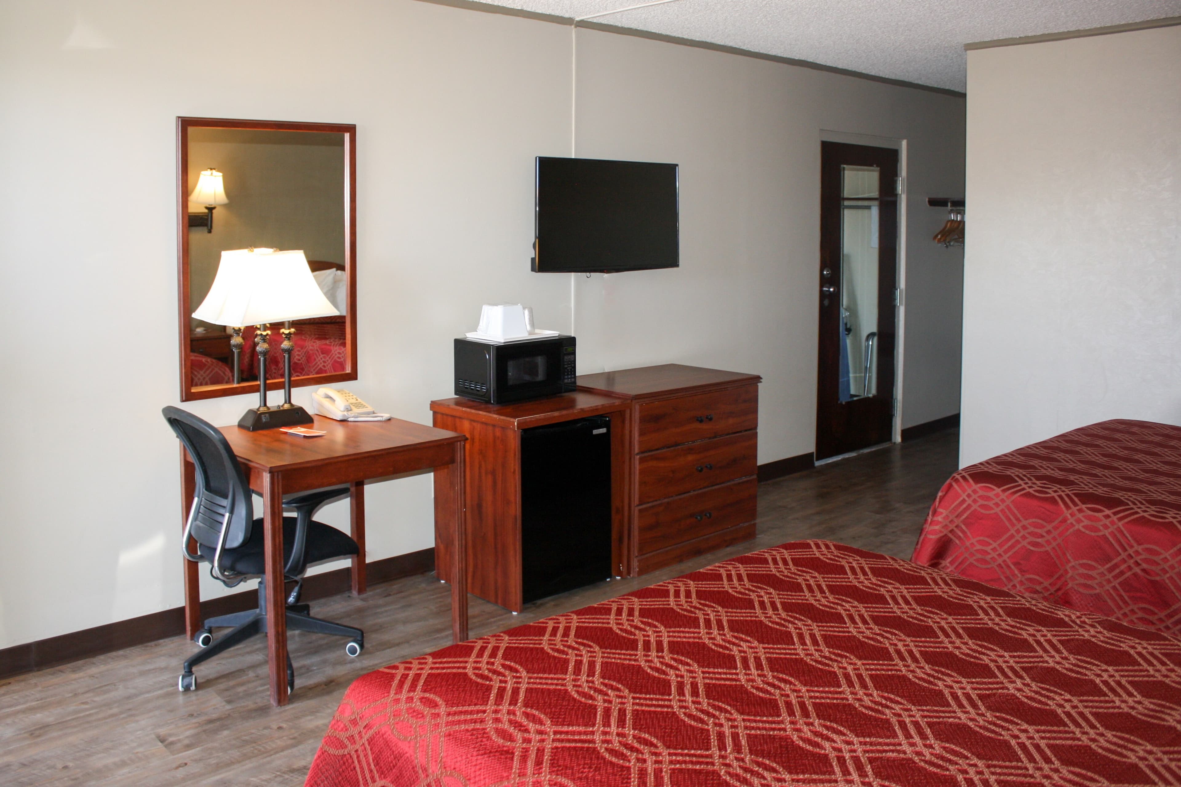 Econo Lodge Salina Scenic Route 89 & I-70 — 14