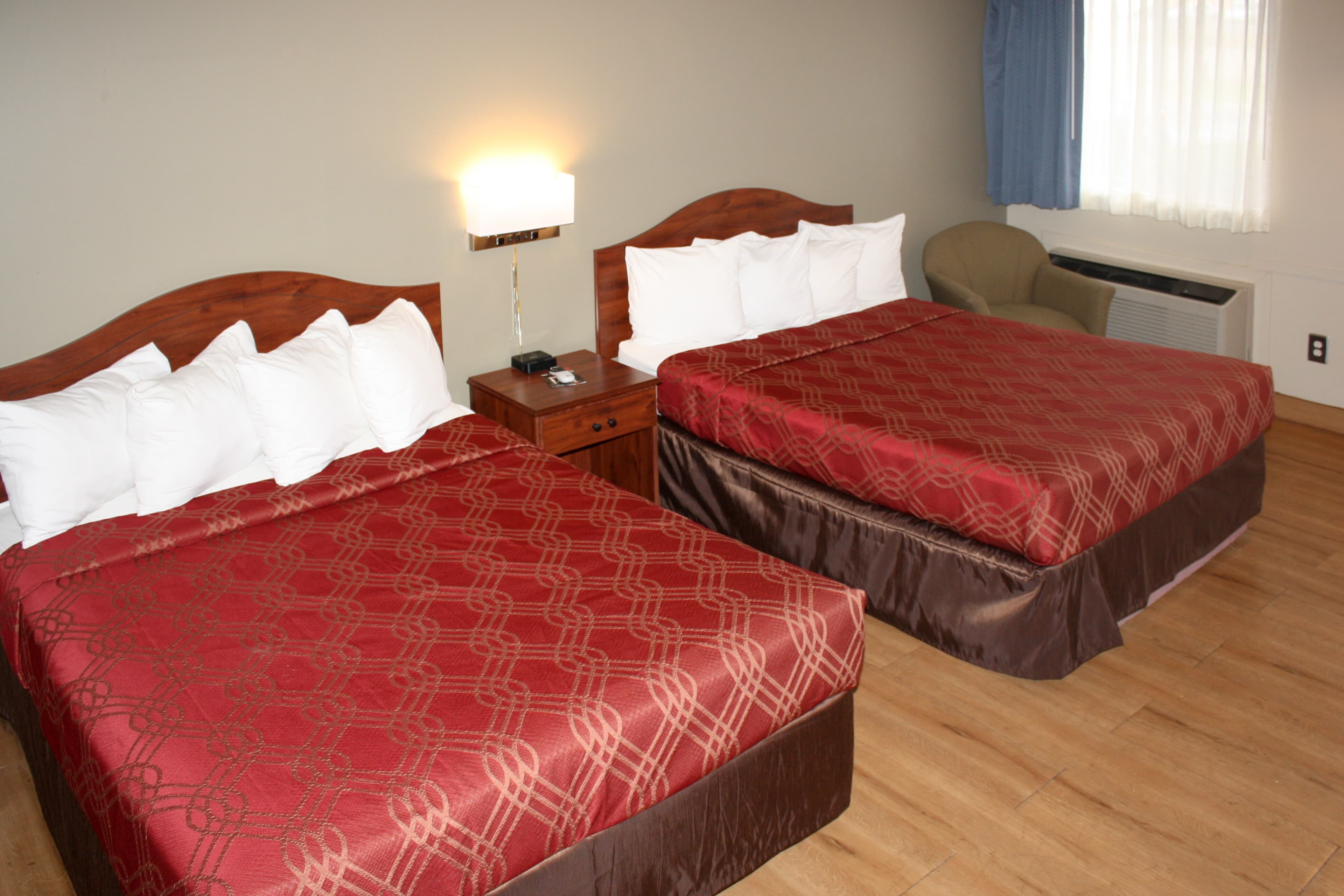 Econo Lodge Salina Scenic Route 89 & I-70 - Image 2
