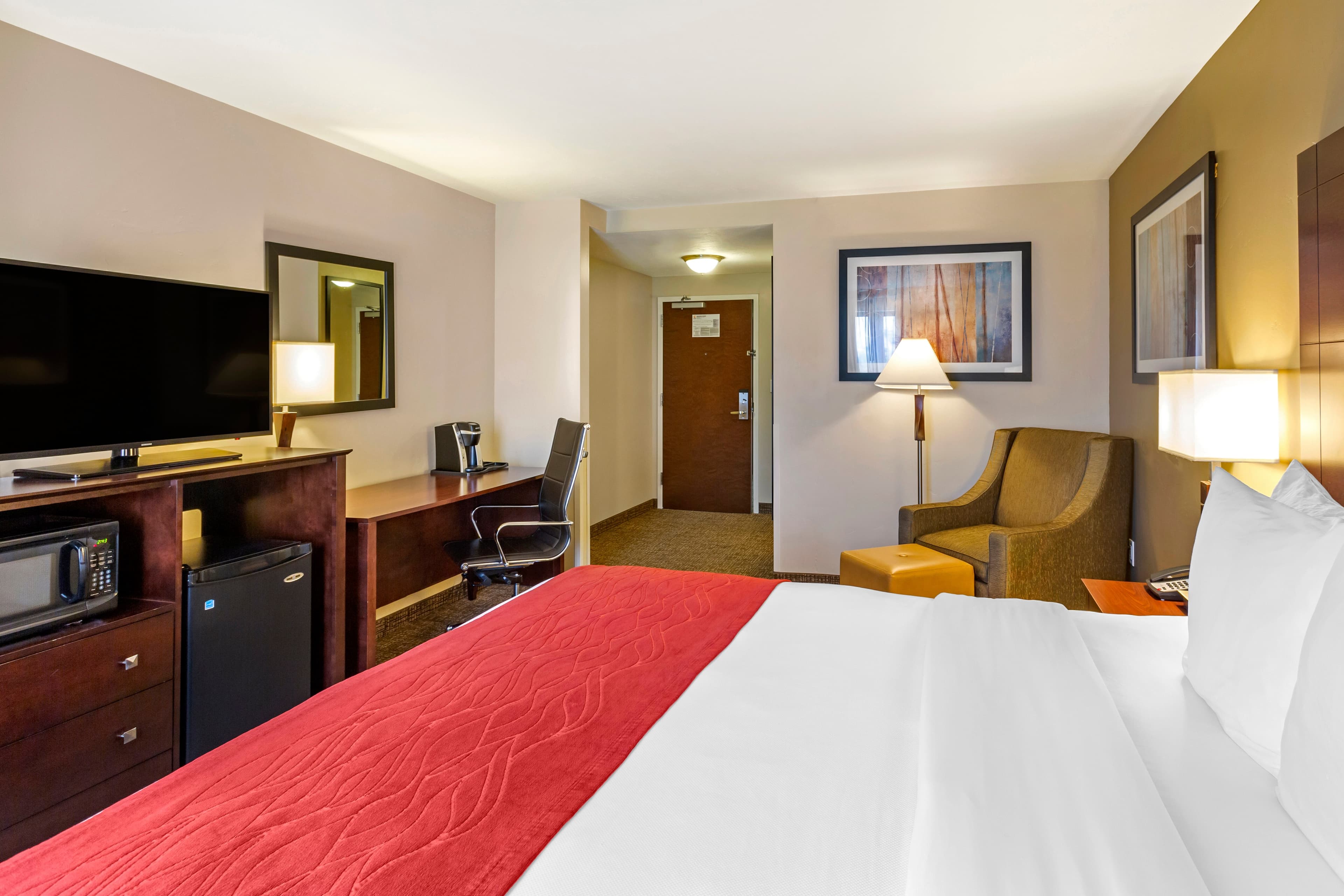 Comfort Inn & Suites Tooele-Salt Lake City - Image 2