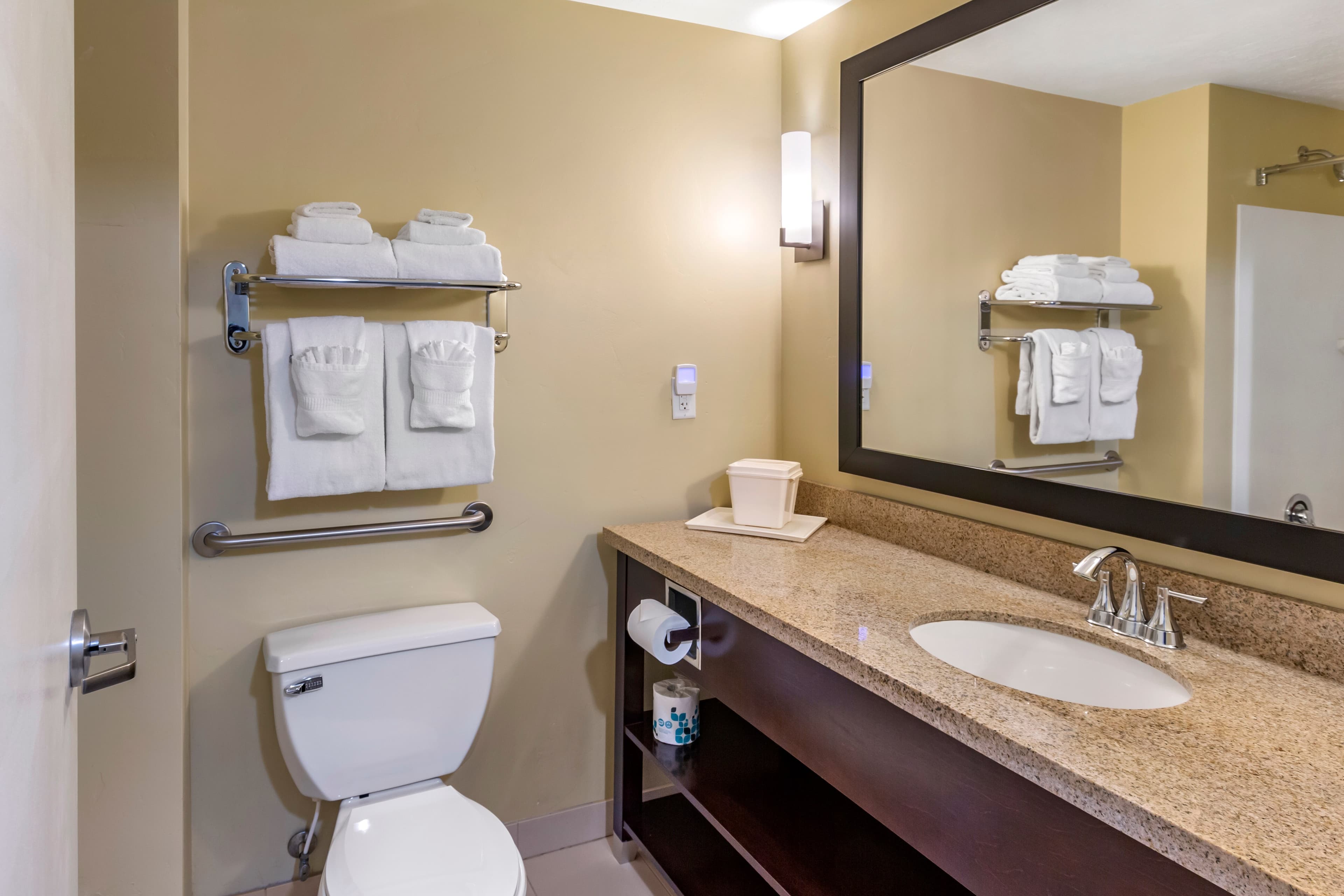 Comfort Inn & Suites Tooele-Salt Lake City — 11
