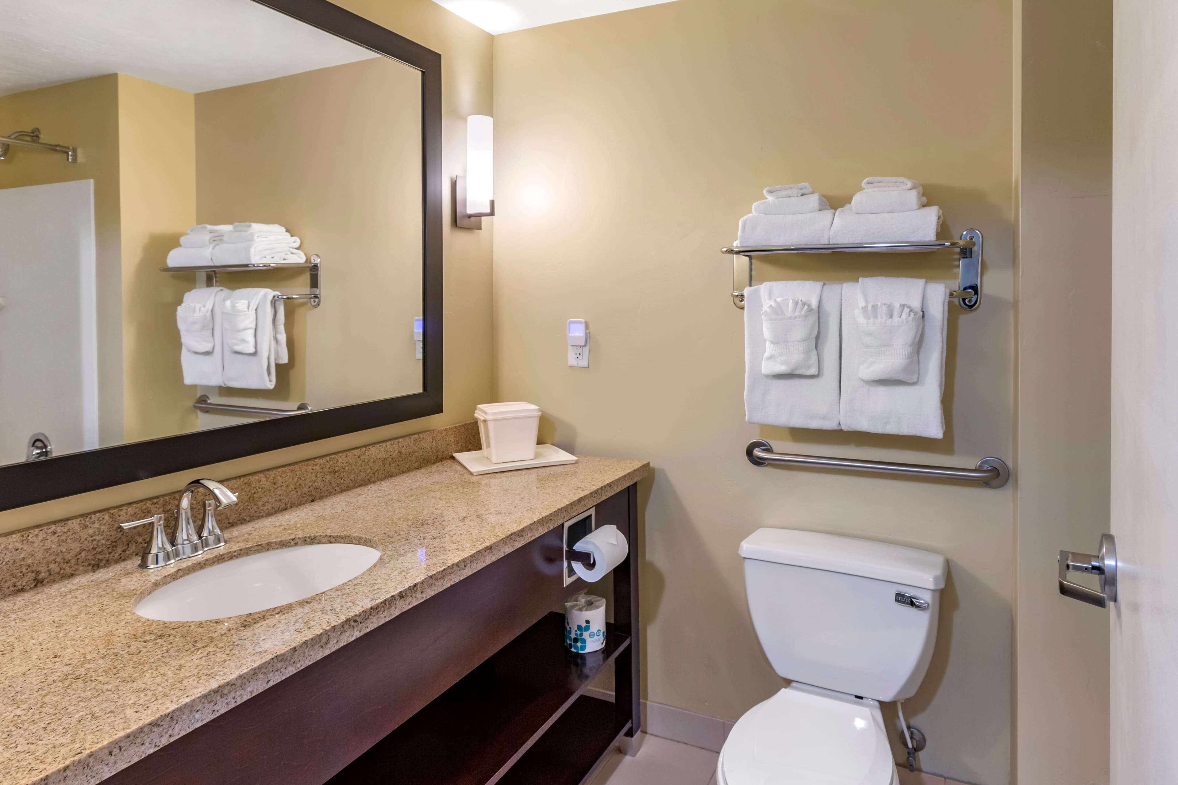 Comfort Inn & Suites Tooele-Salt Lake City — 35