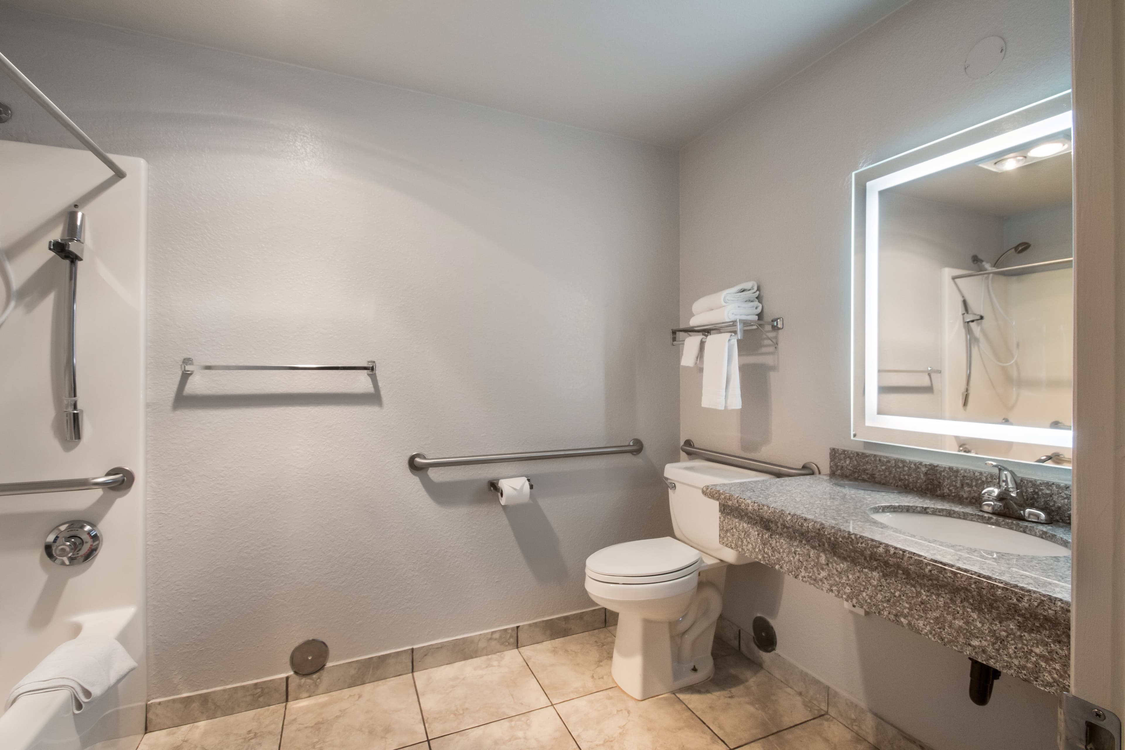 Quality Inn Midvale - Salt Lake City South - Image 2