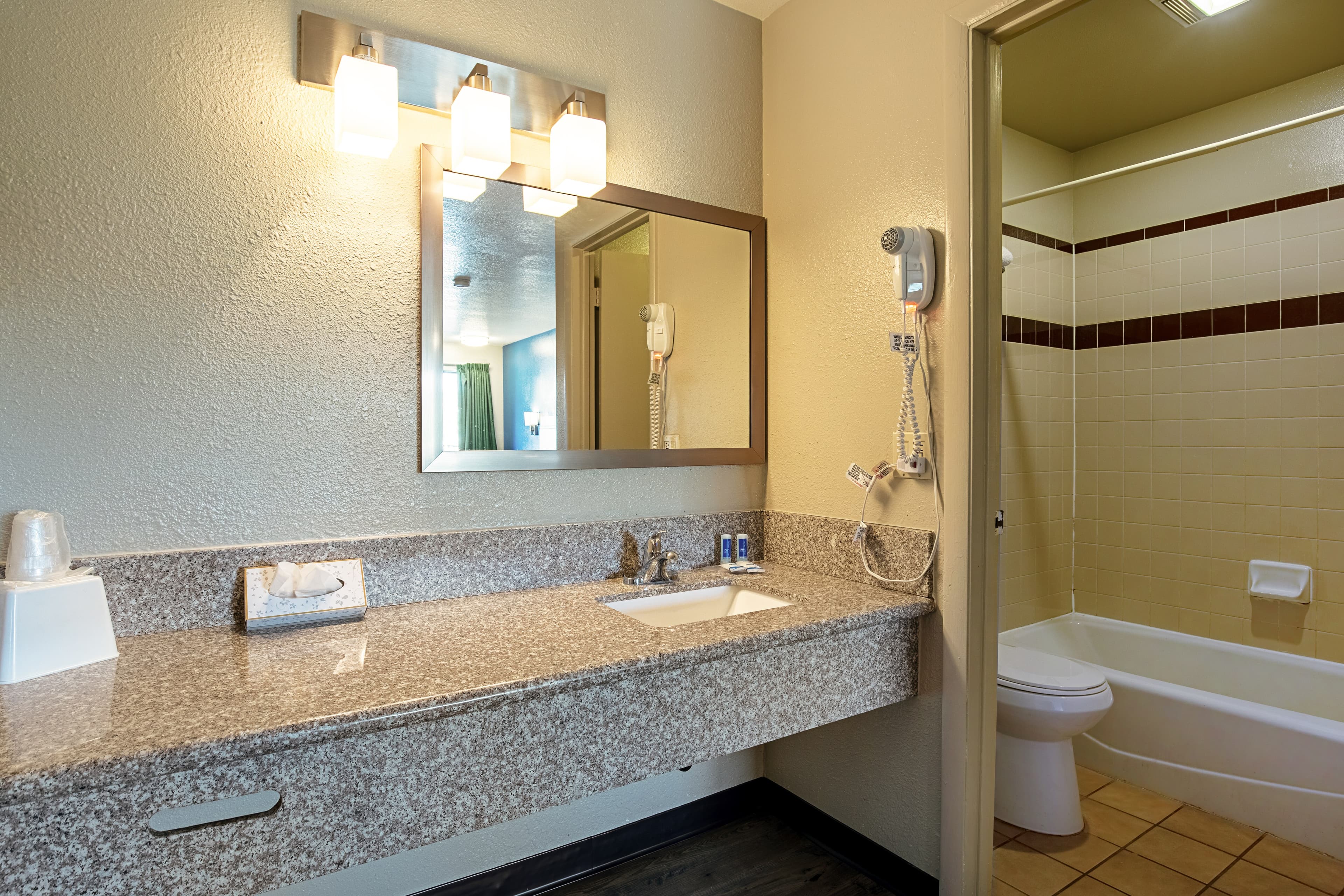 Rodeway Inn St George North - Near Pioneer Park — 7