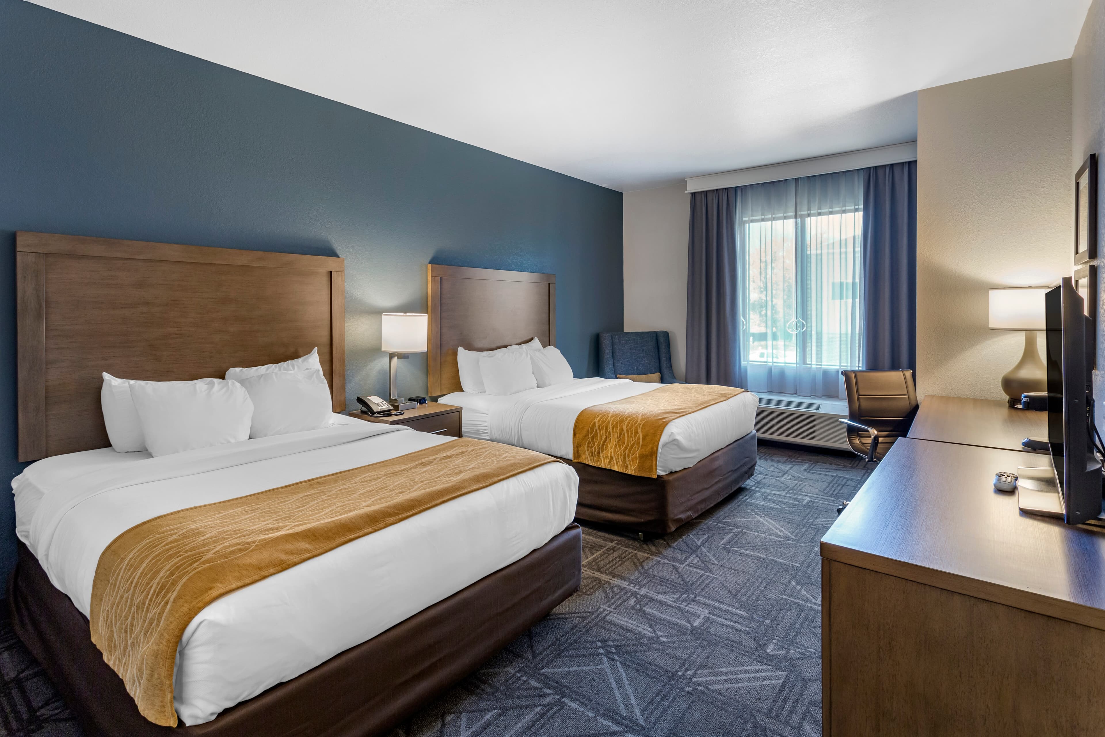 Comfort Inn & Suites Salt Lake City Airport - Image 5
