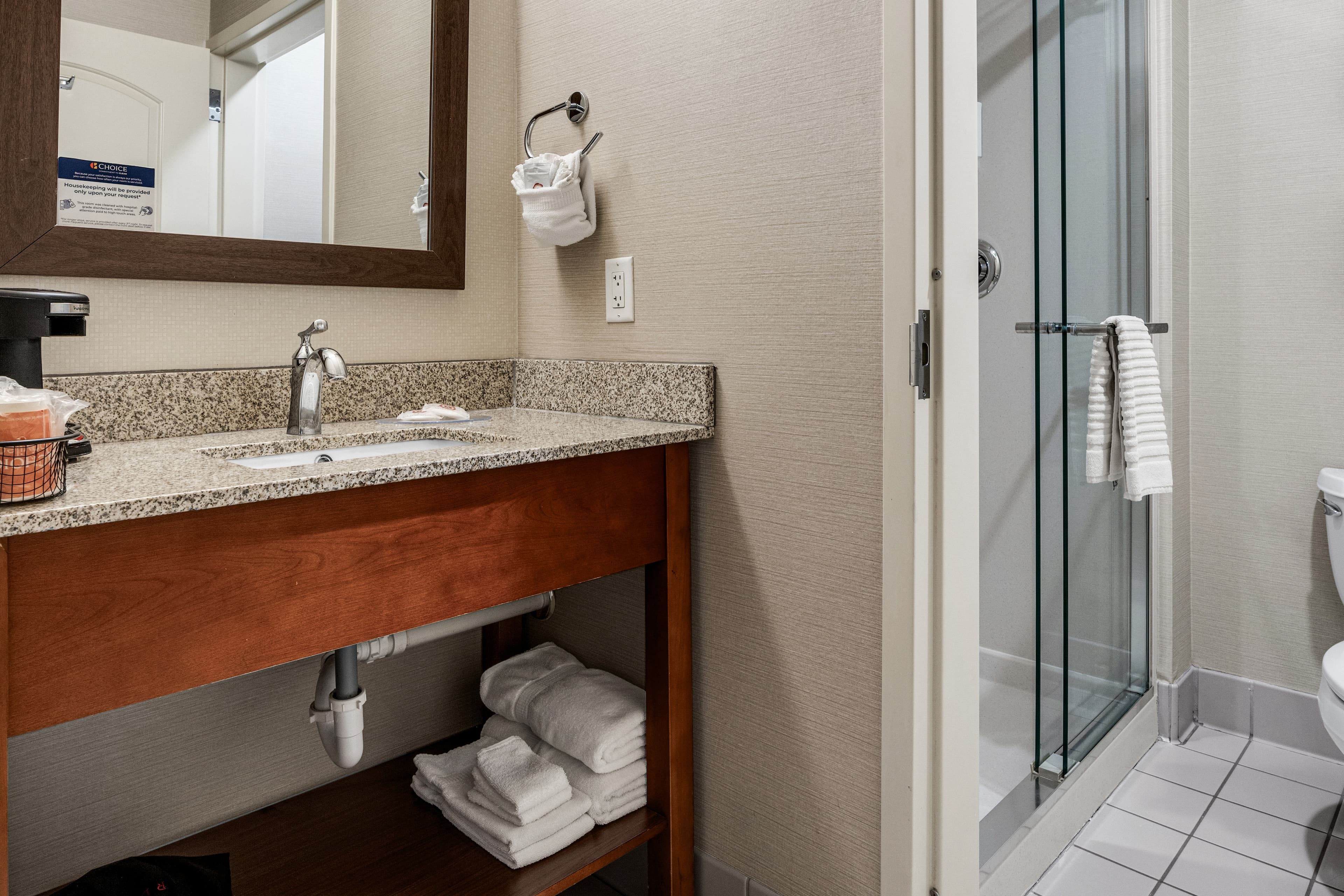 Comfort Inn & Suites Logan Near University — 10