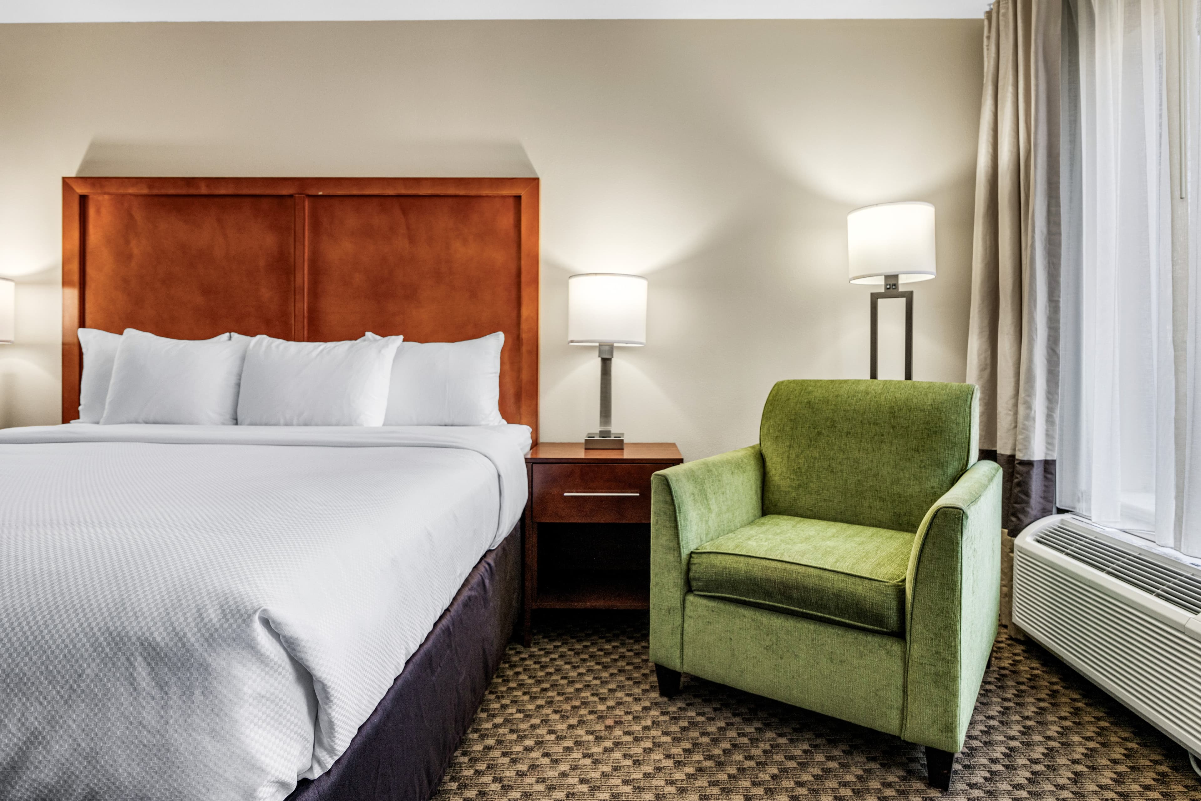 Comfort Inn & Suites Logan Near University — 13