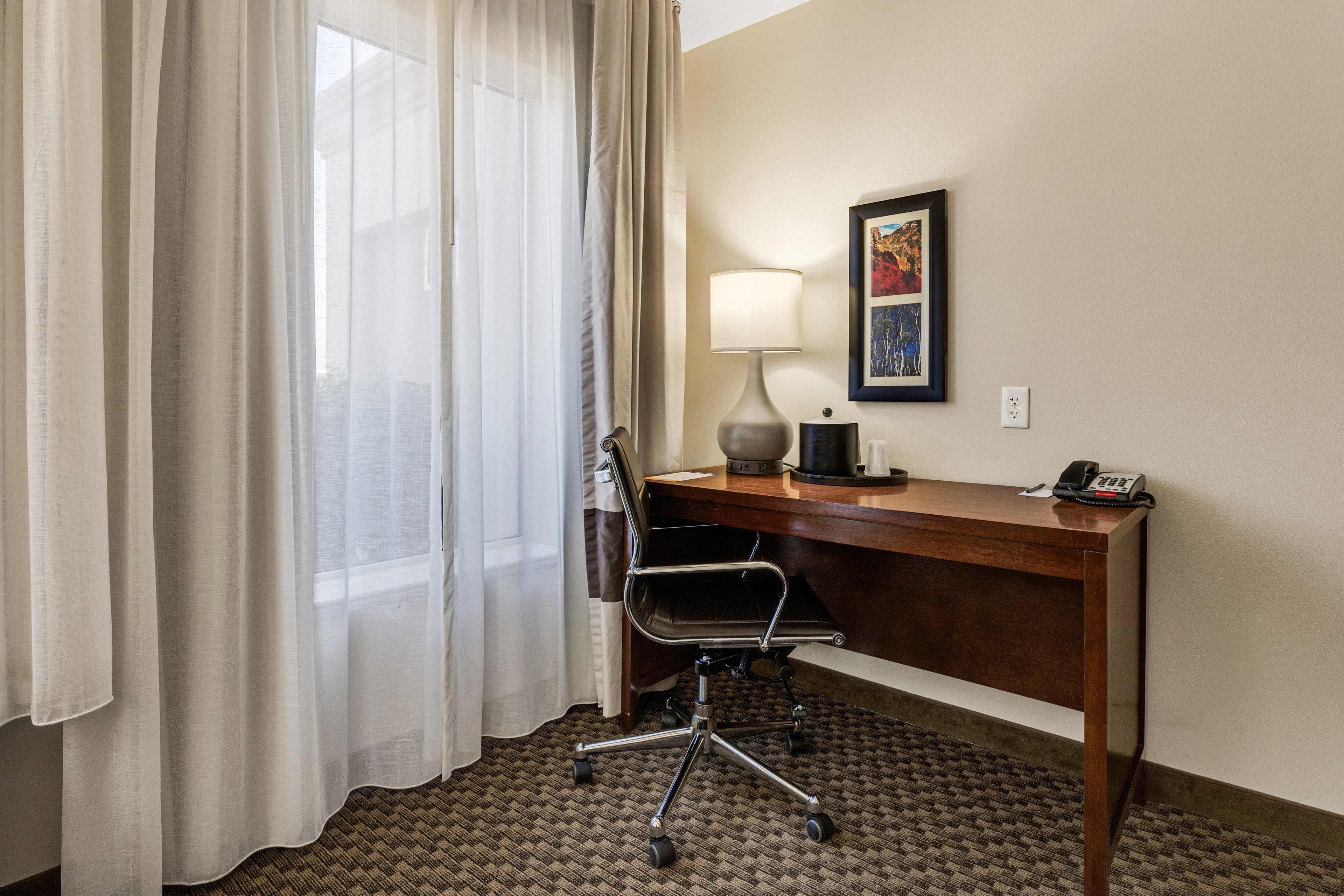 Comfort Inn & Suites Logan Near University — 14