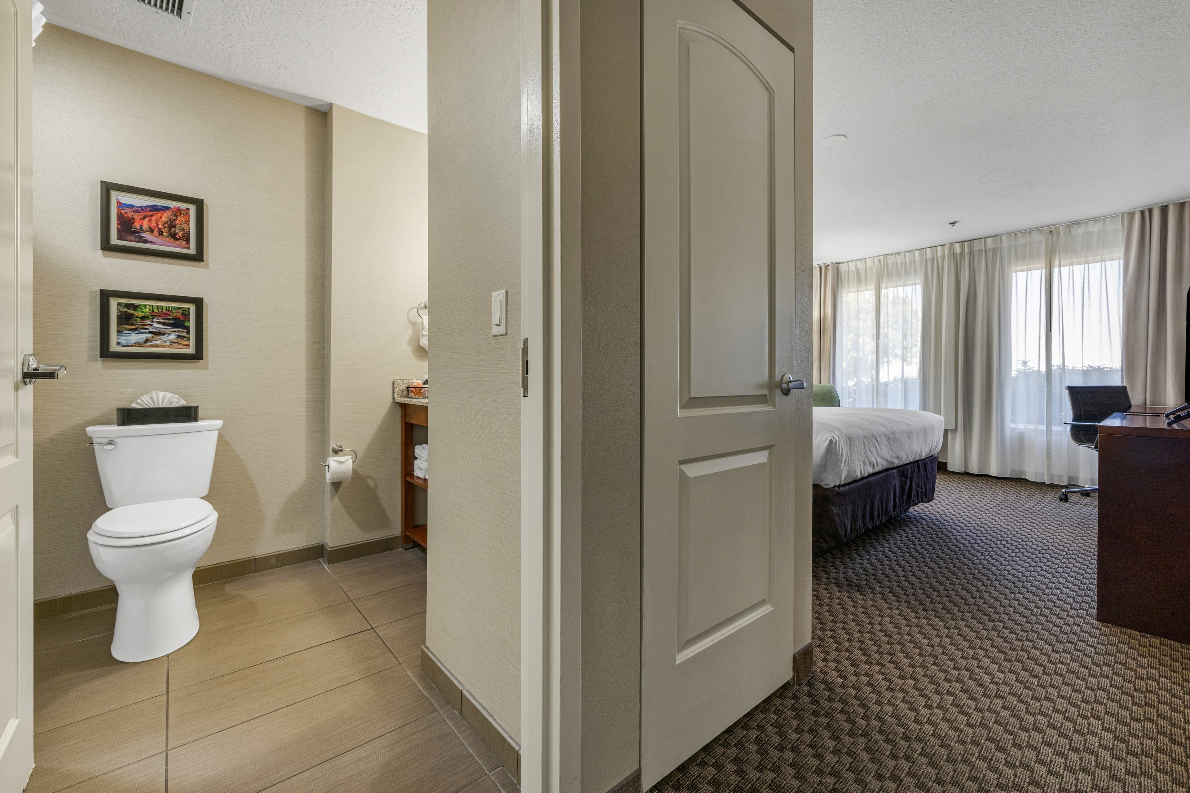 Comfort Inn & Suites Logan Near University — 15