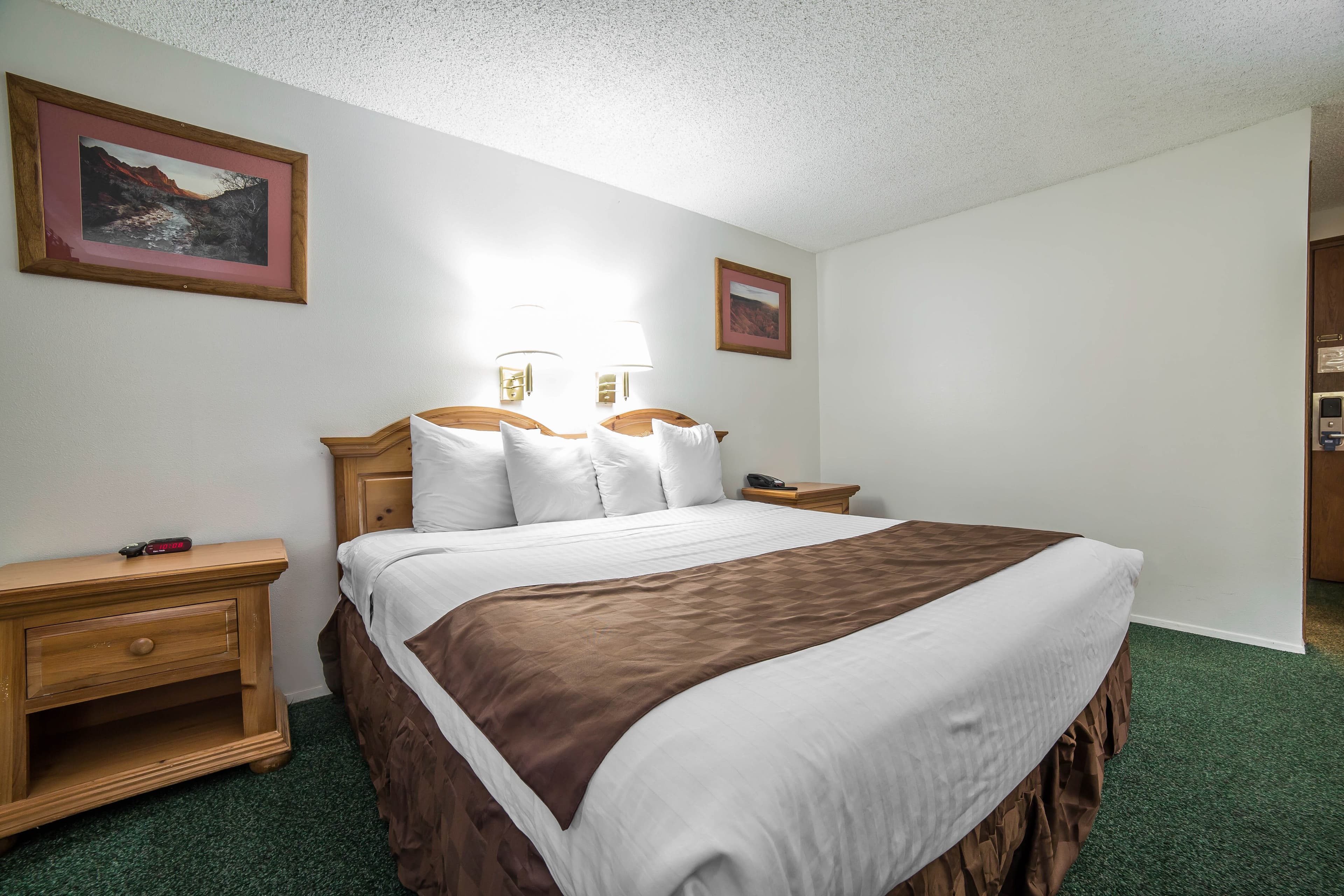 Rodeway Inn Bryce Canyon — 10