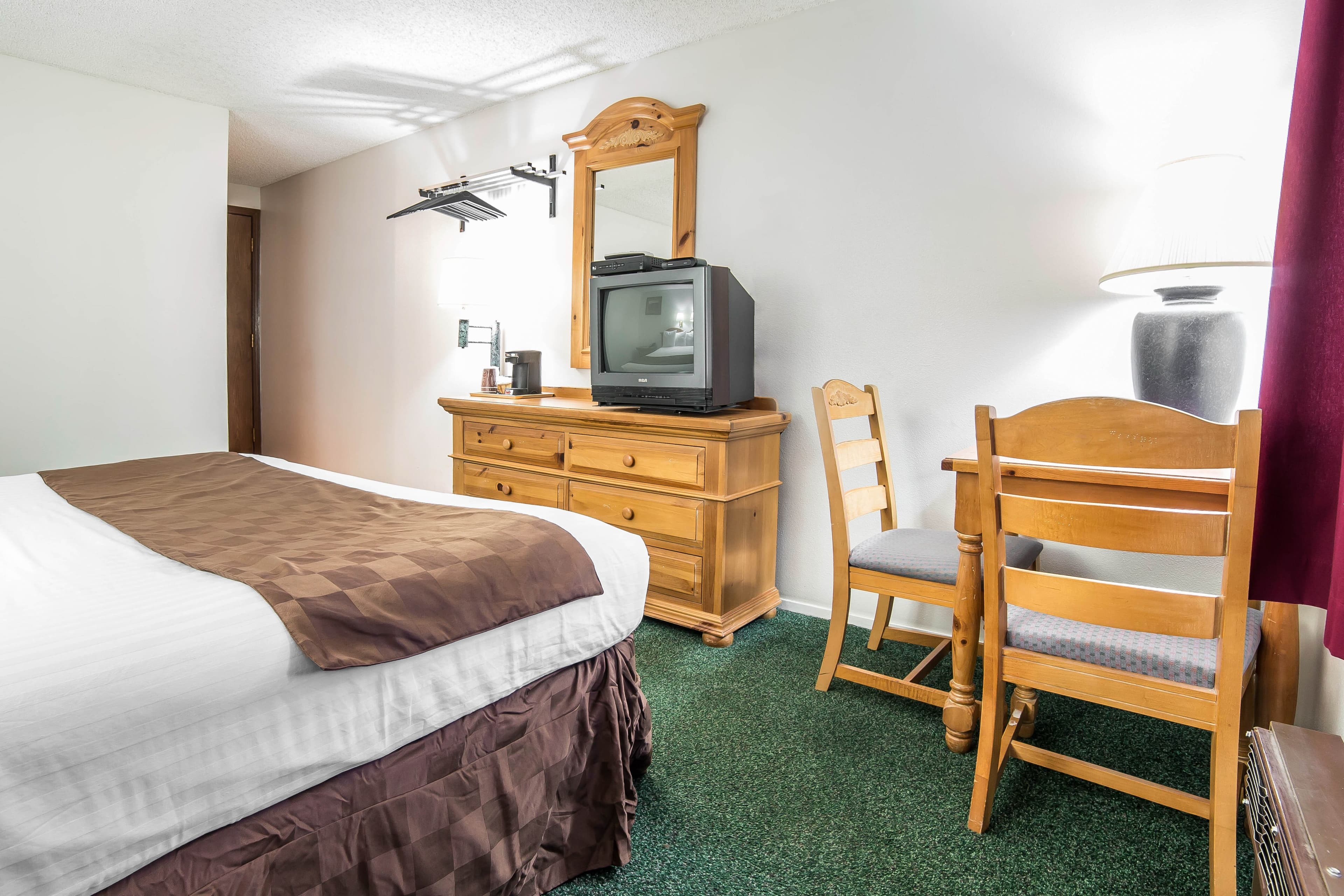 Rodeway Inn Bryce Canyon — 12