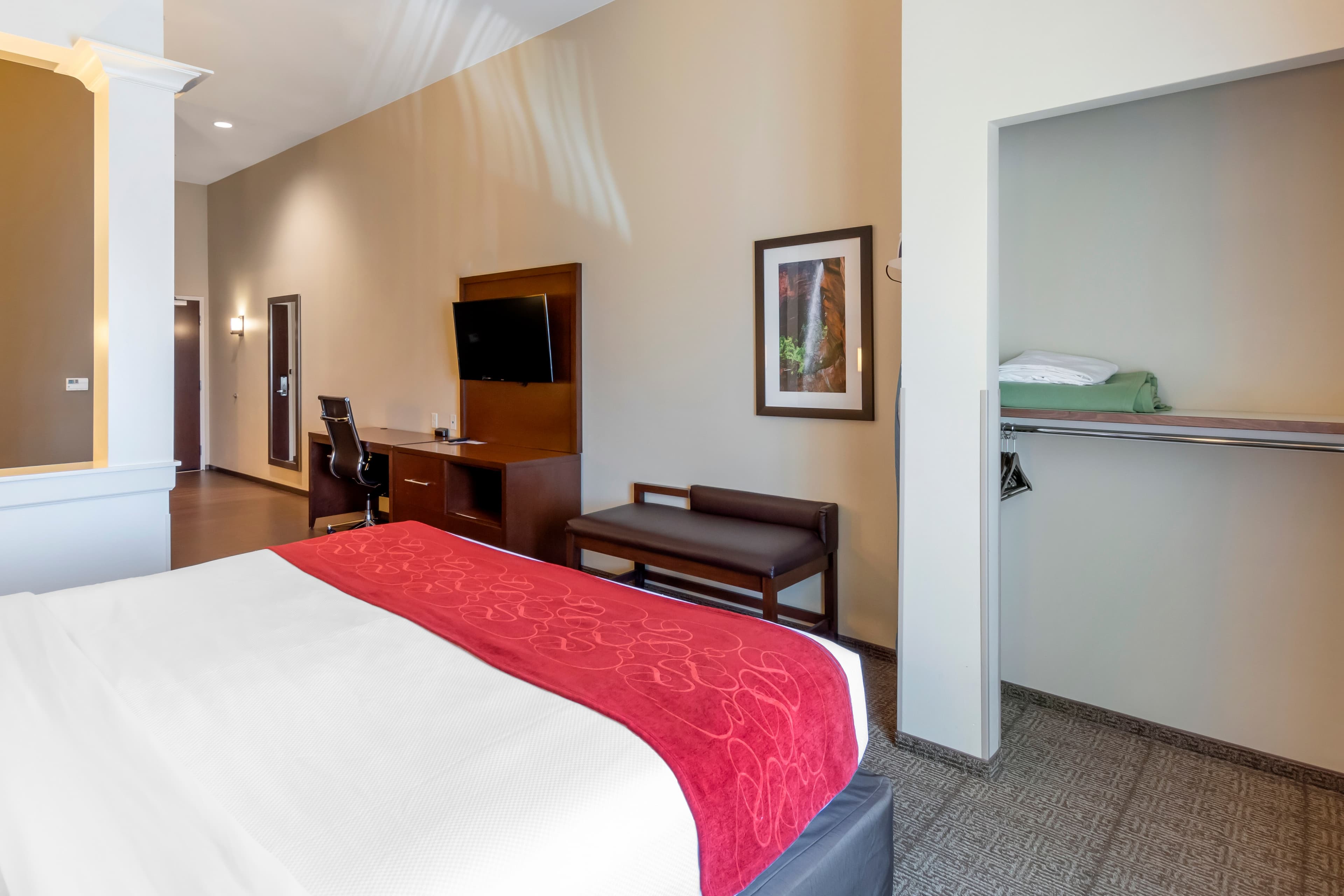 Comfort Suites St George - University Area - Image 4