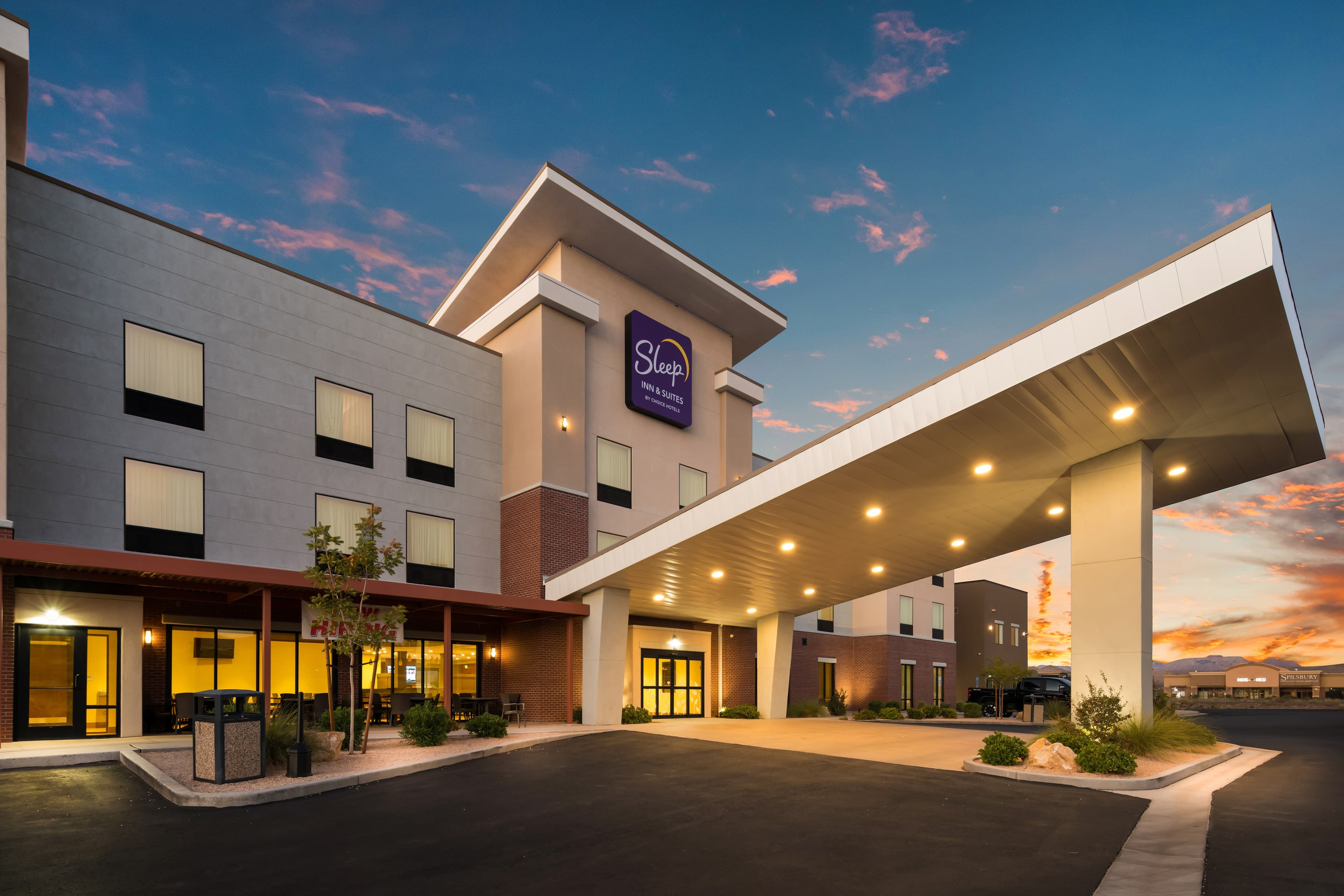 Sleep Inn & Suites Hurricane Zion Park Area - Image 1