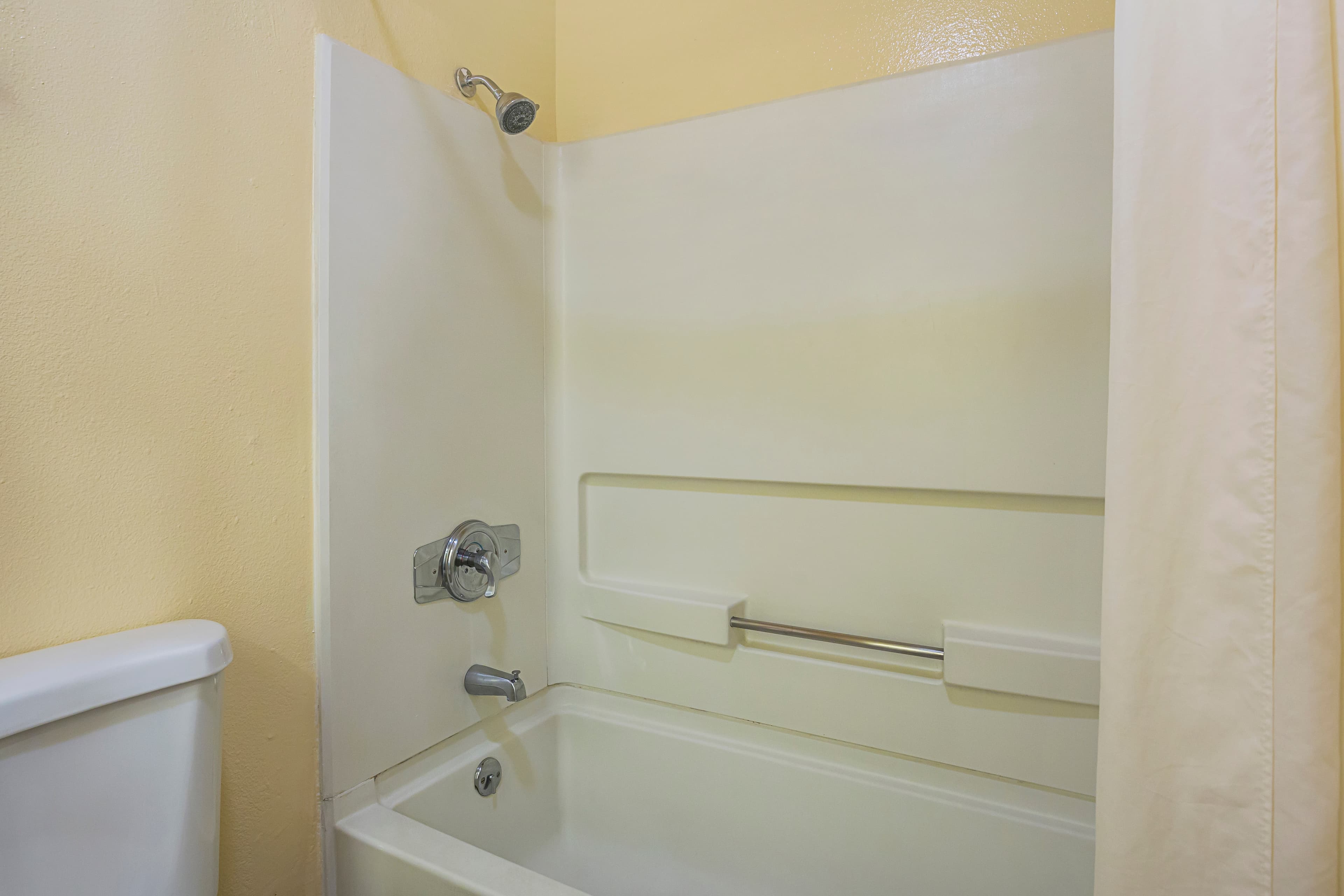 Econo Lodge Hurricane Zion Park Area — 7