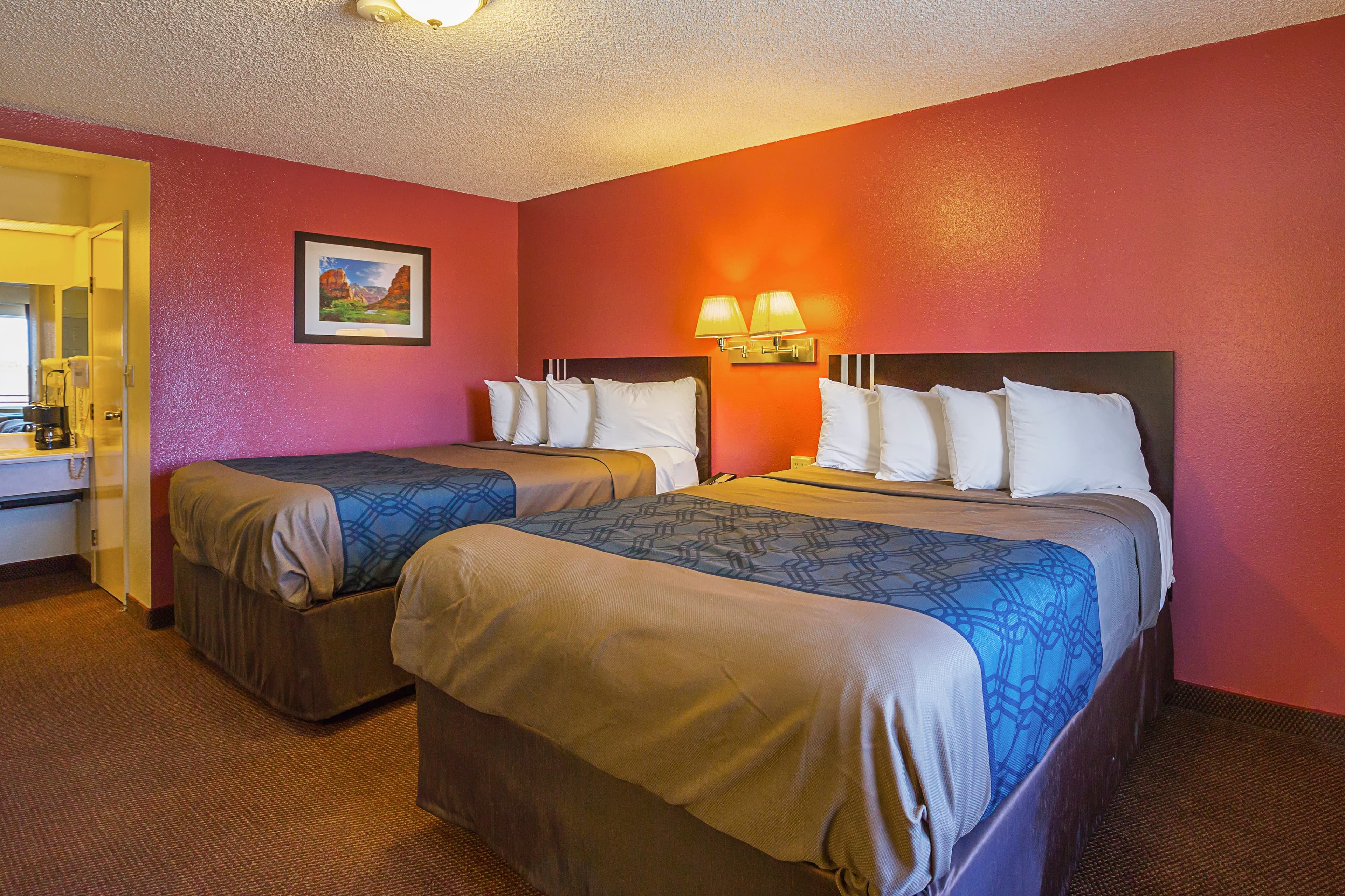 Econo Lodge Hurricane Zion Park Area — 9