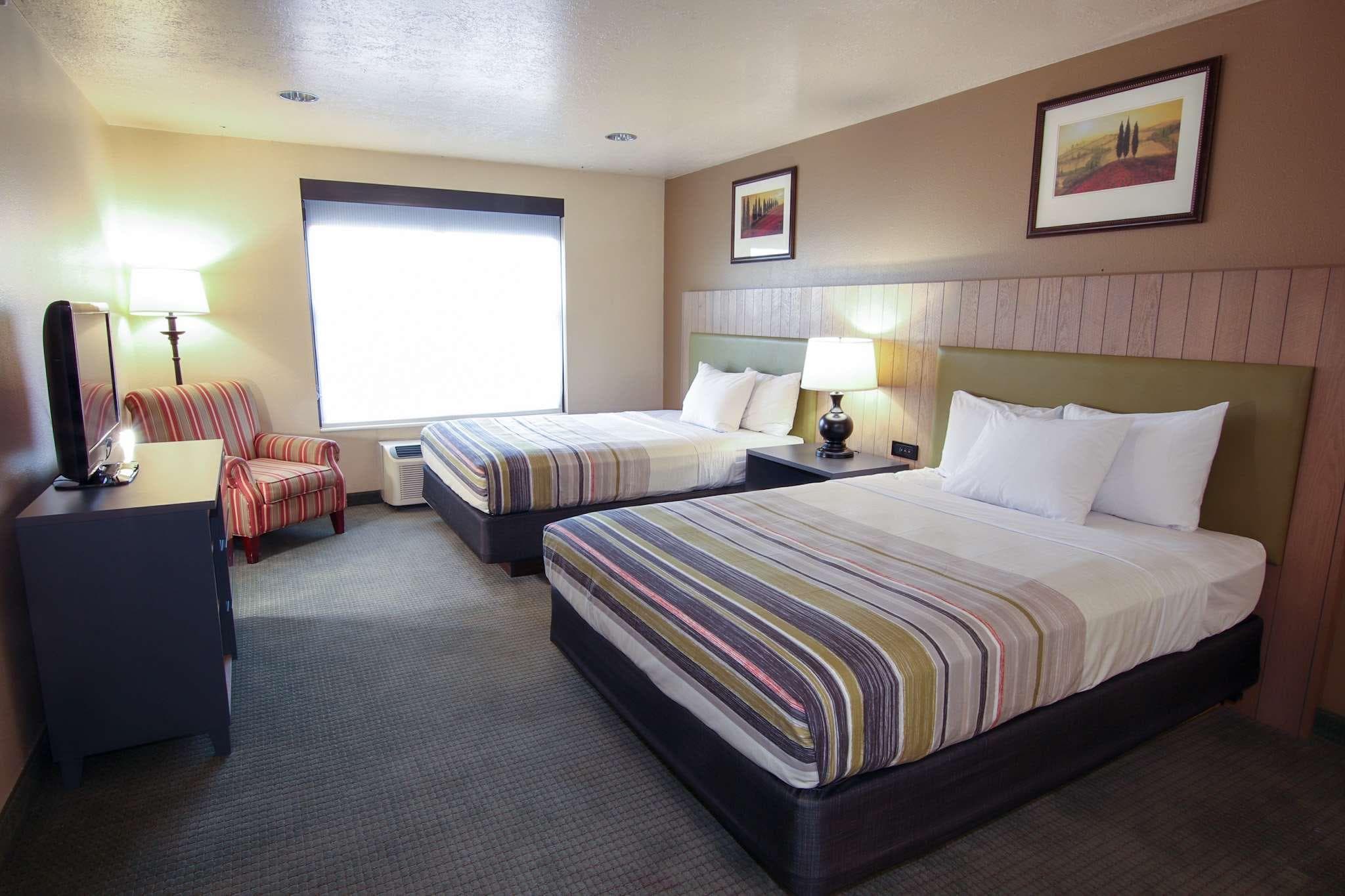 Country Inn & Suites by Radisson, West Valley City, UT - Image 5