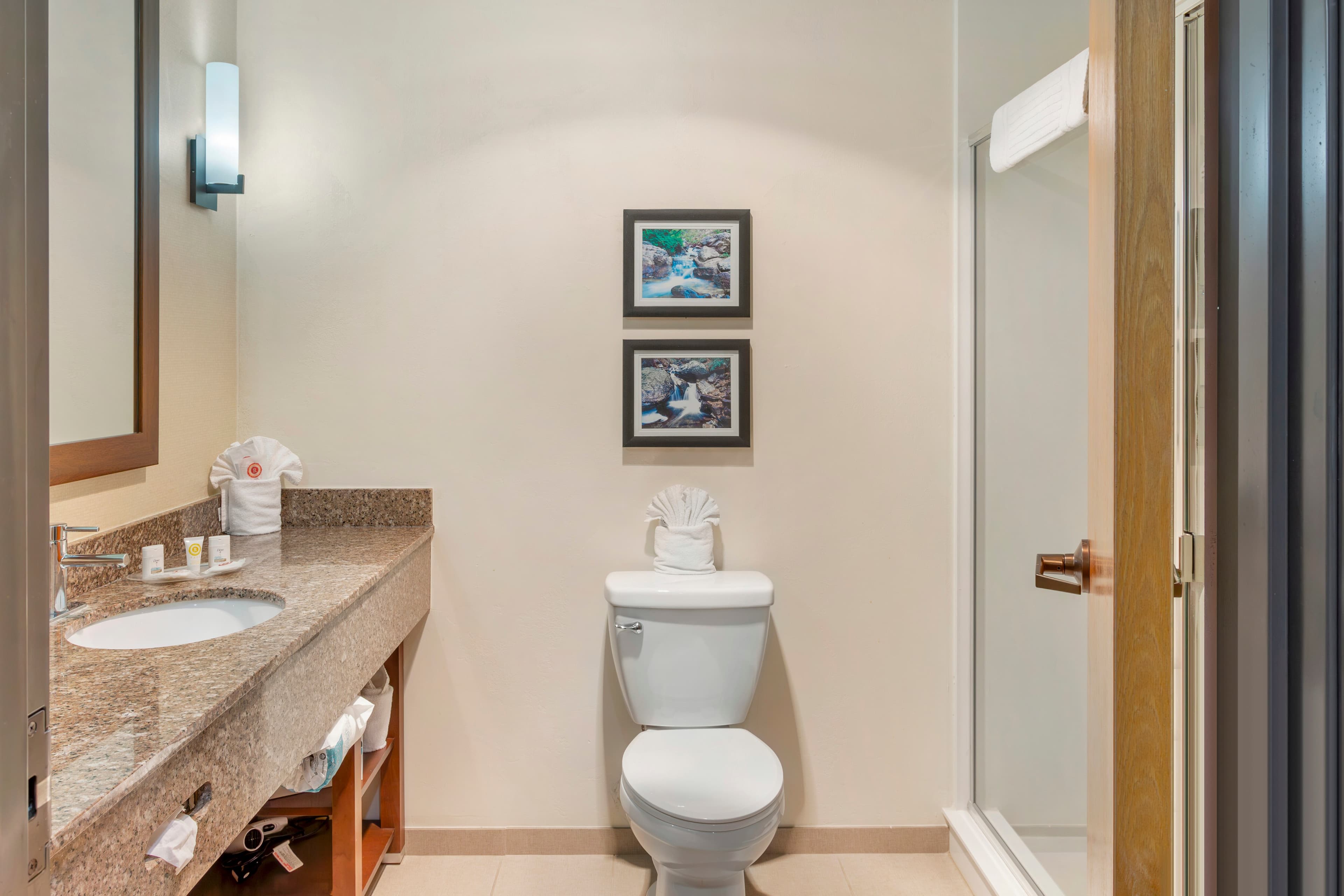 Comfort Suites Ogden Conference Center — 9