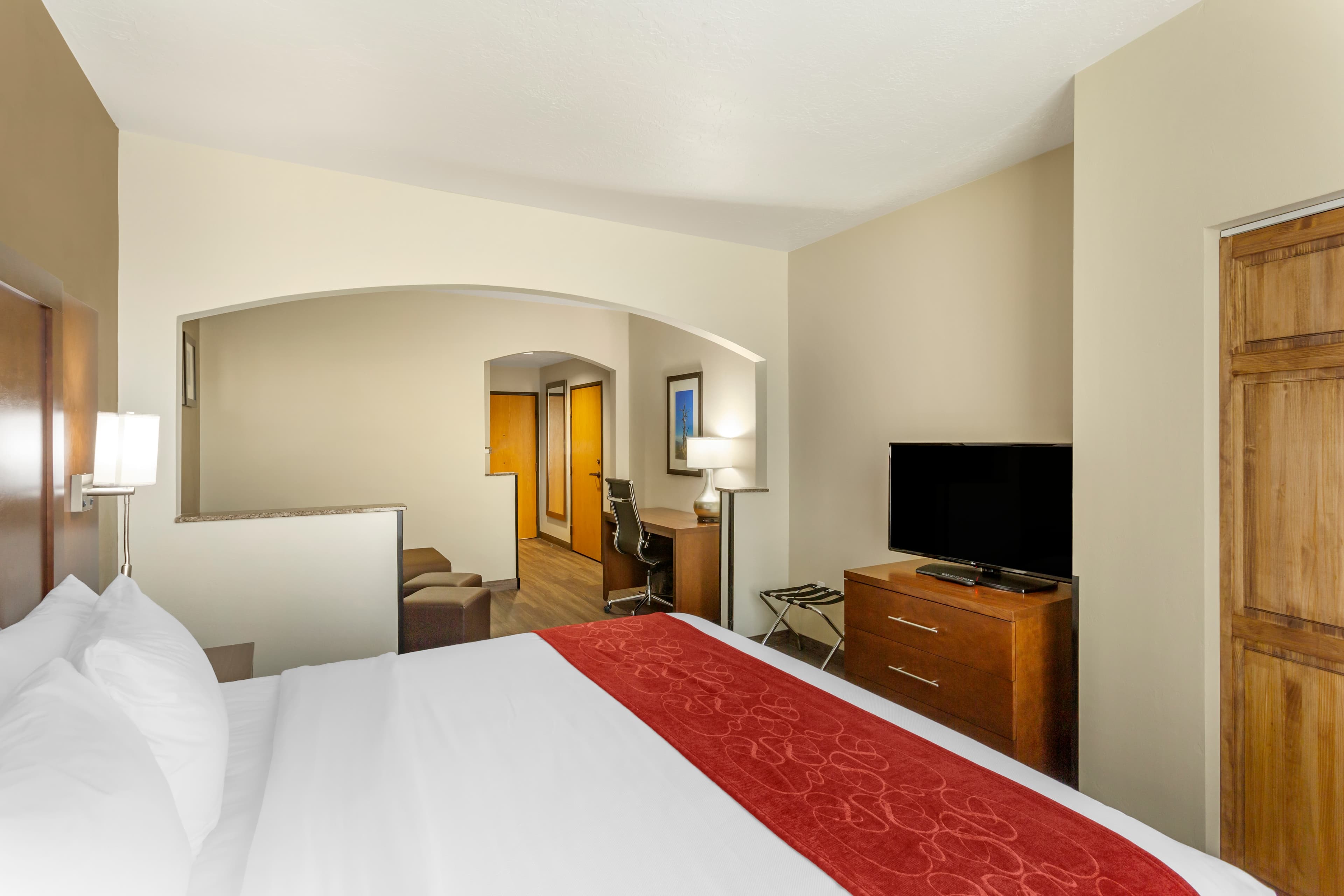 Comfort Suites Ogden Conference Center — 4