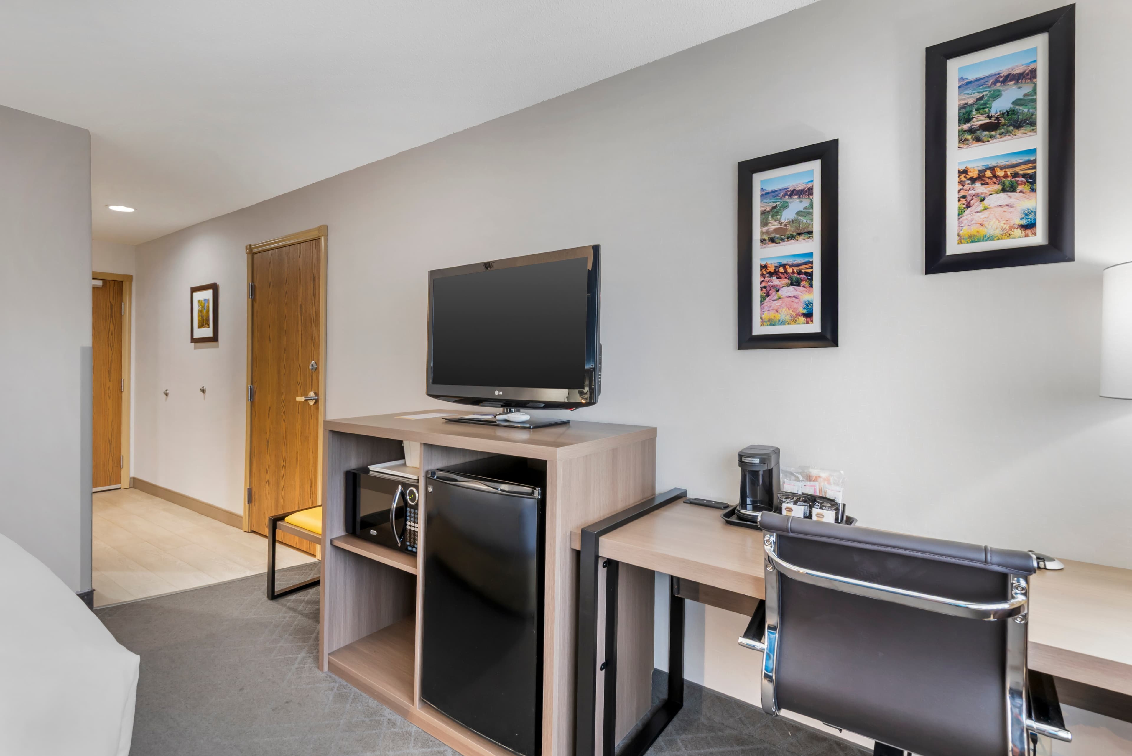 Comfort Inn Green River National Park Area - Image 4