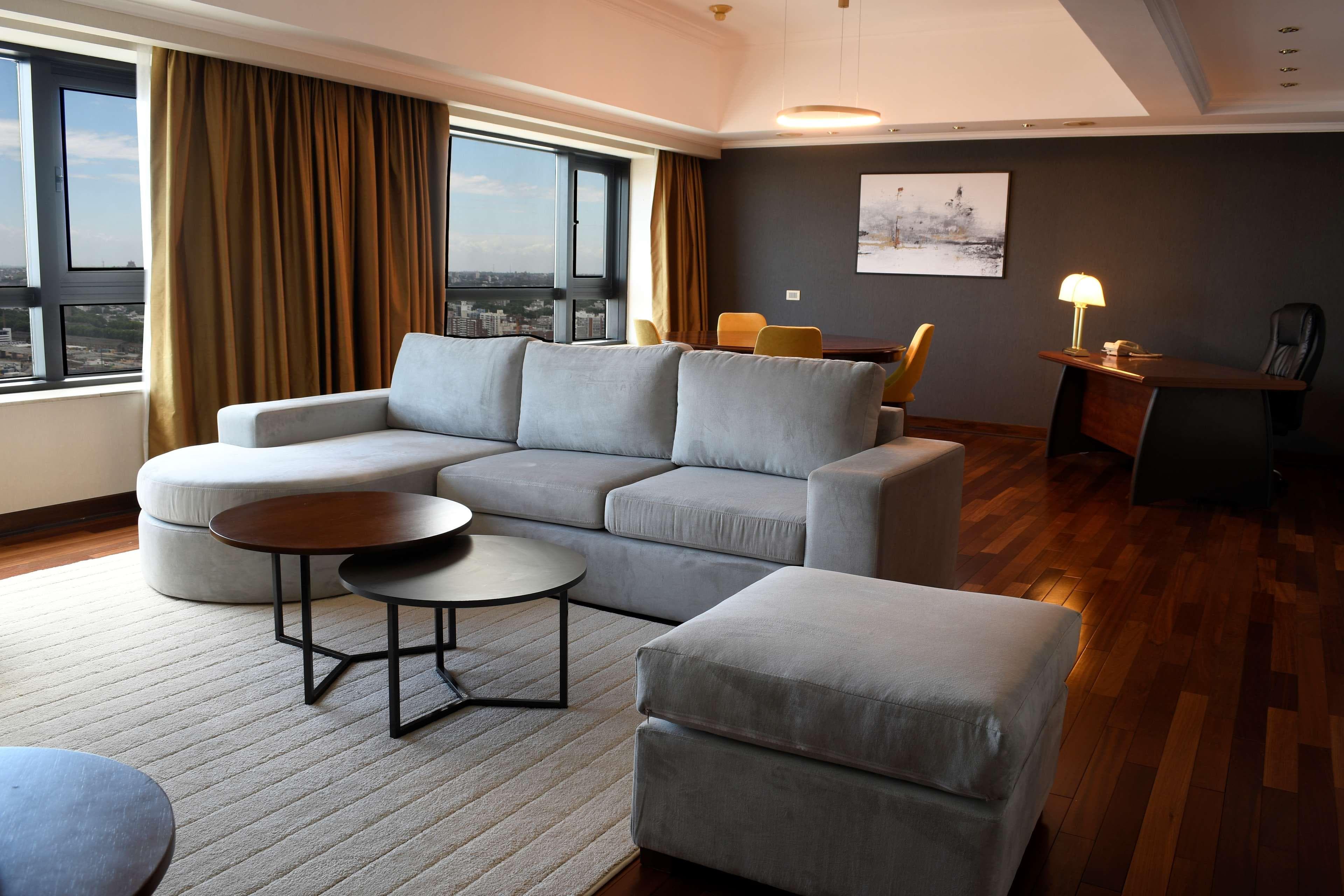 Radisson Montevideo Victoria Plaza Hotel — 11
