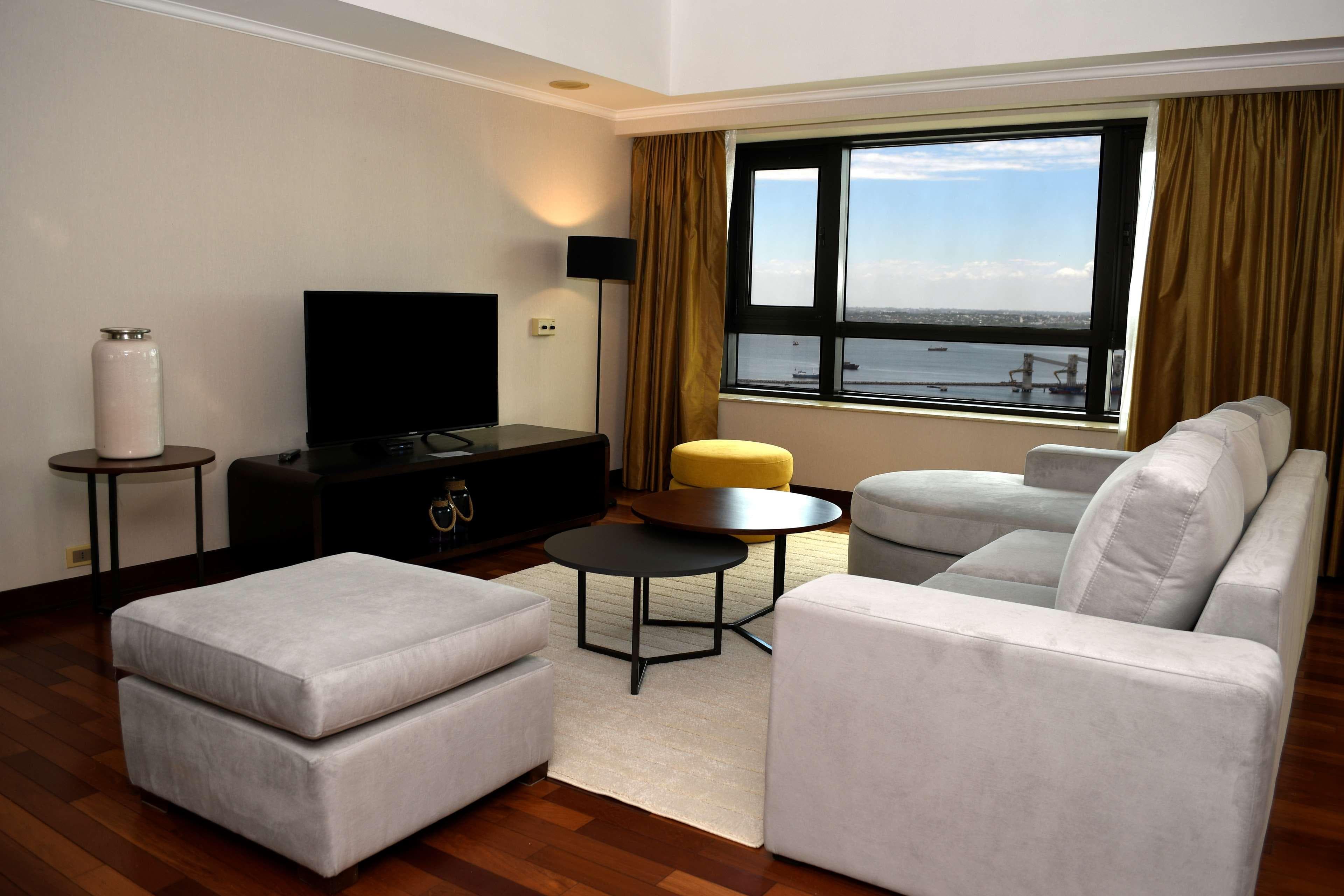 Radisson Montevideo Victoria Plaza Hotel — 6