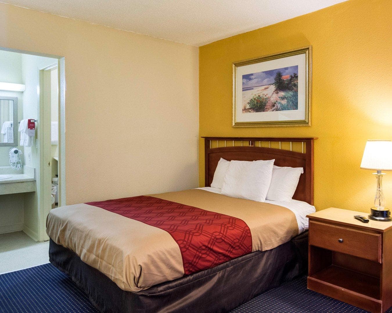 Econo Lodge Petersburg - Fort Lee - Image 2