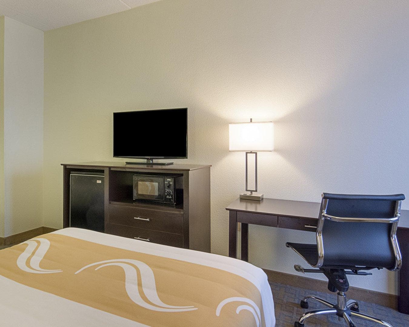 Quality Inn Richmond Airport - Image 4
