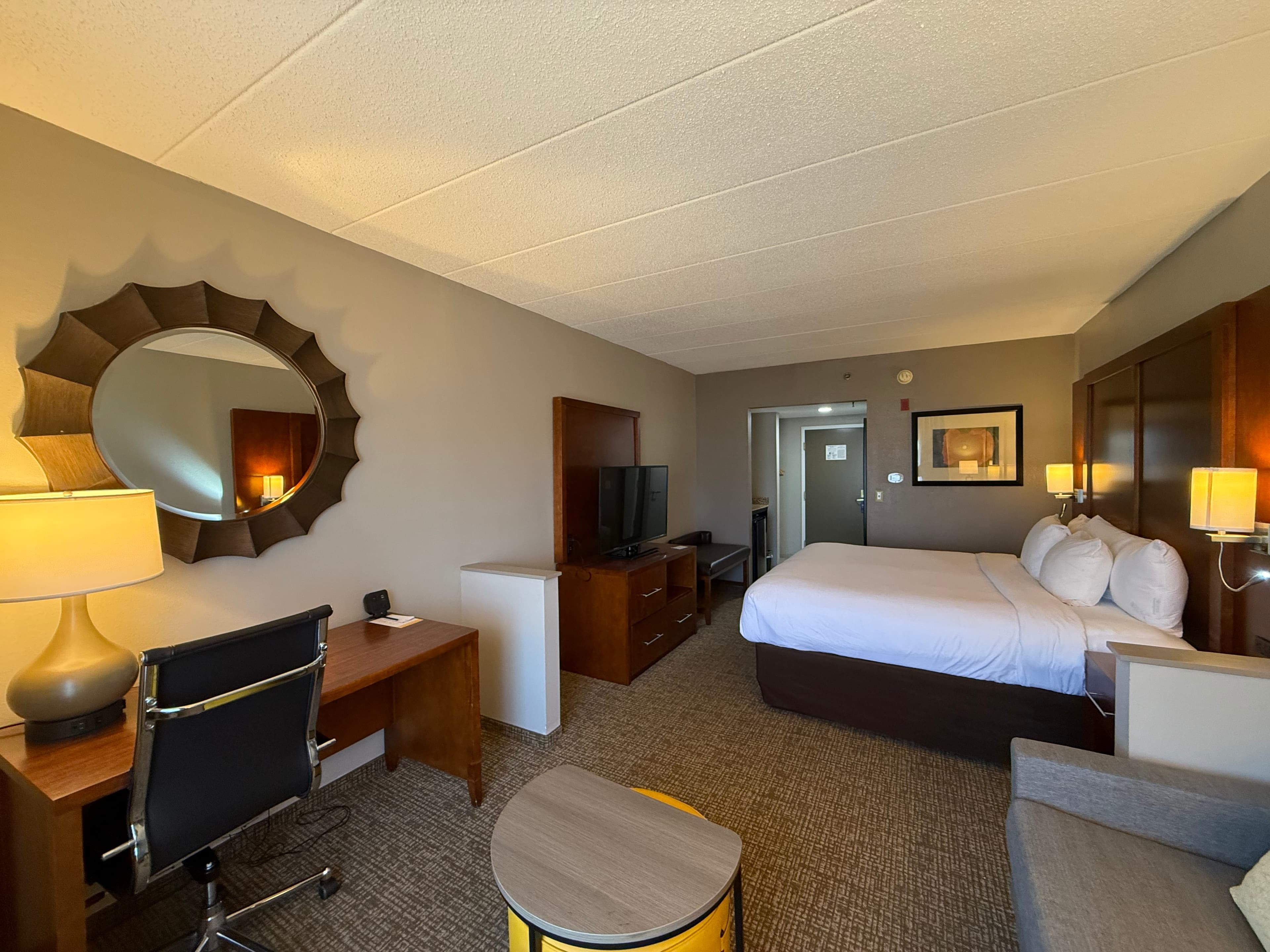 Comfort Suites Southpark — 7