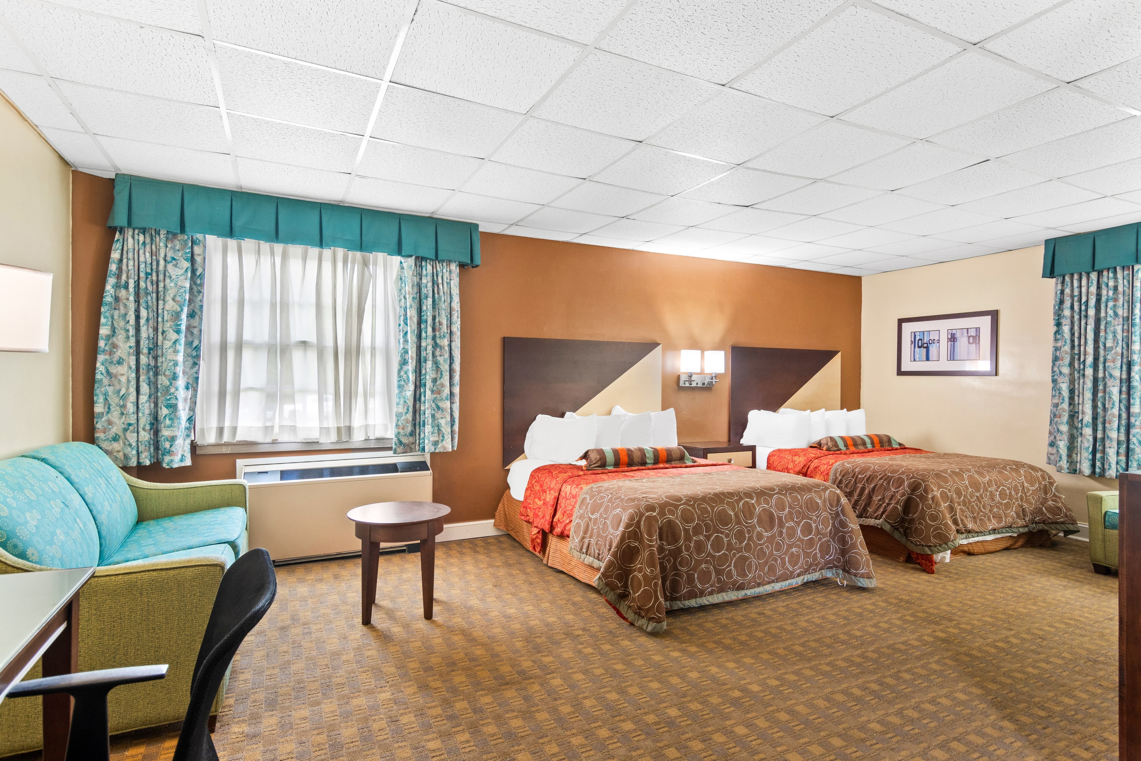 Rodeway Inn Williamsburg Historic Area — 13