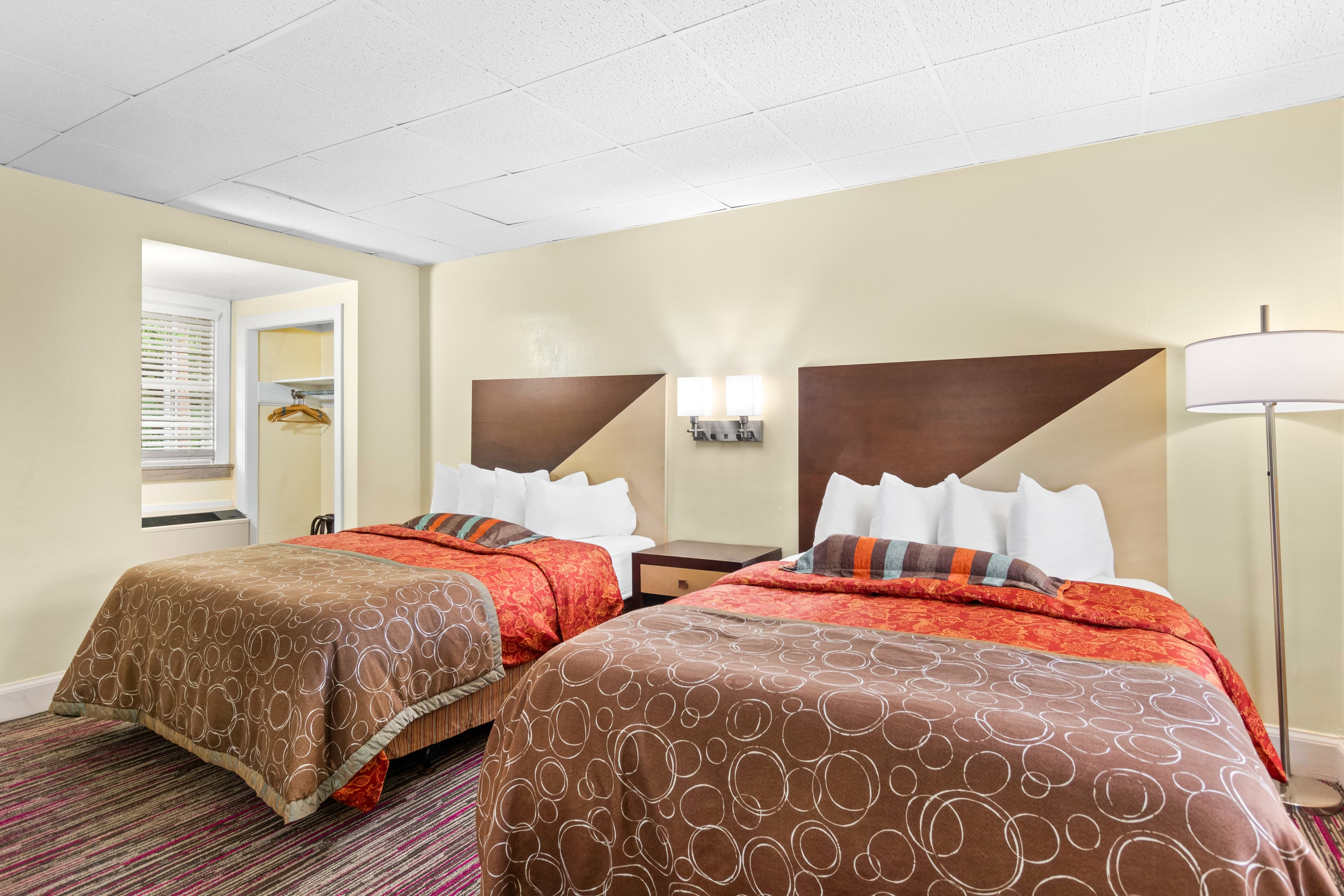 Rodeway Inn Williamsburg Historic Area — 17