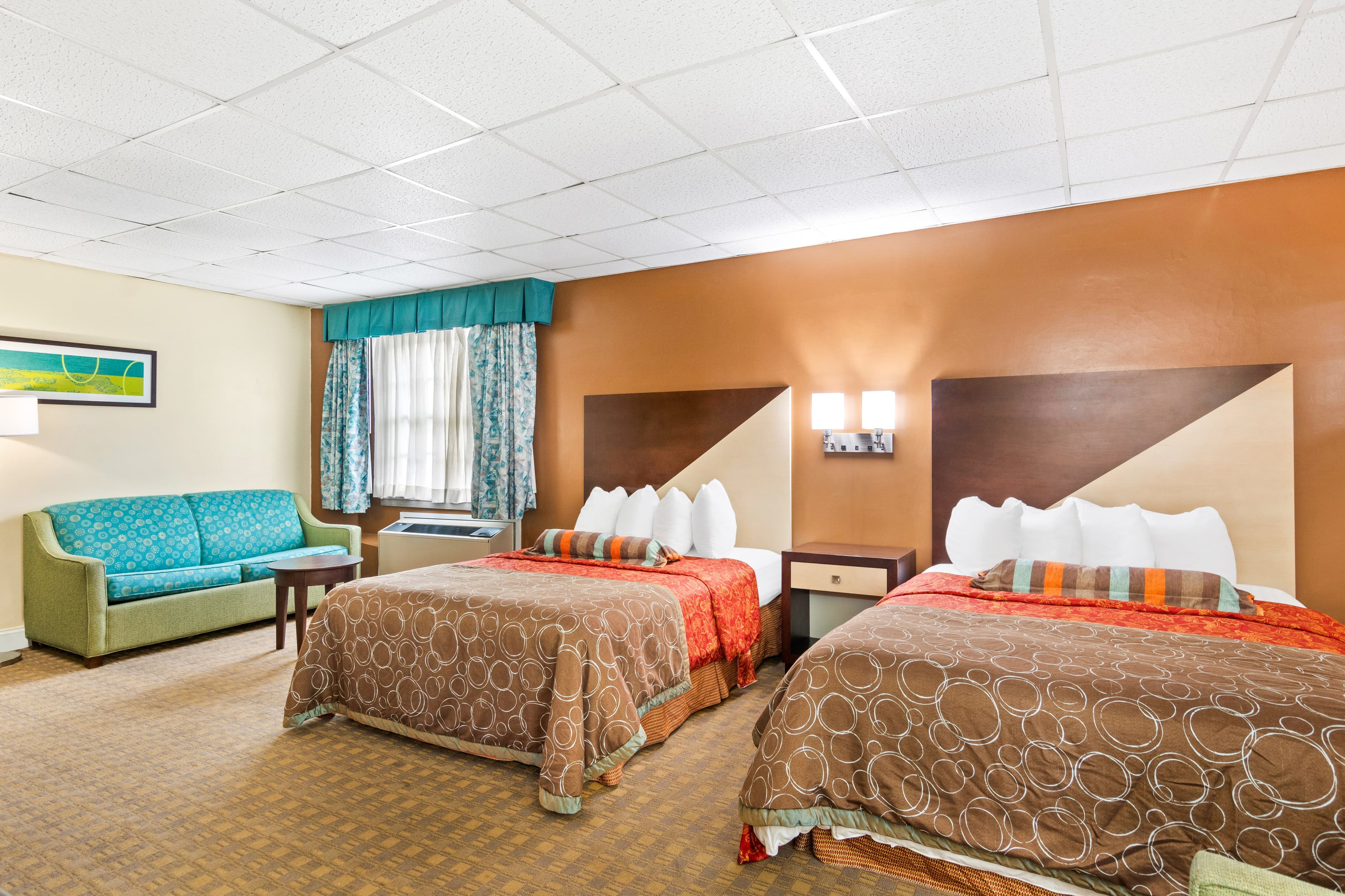Rodeway Inn Williamsburg Historic Area — 14