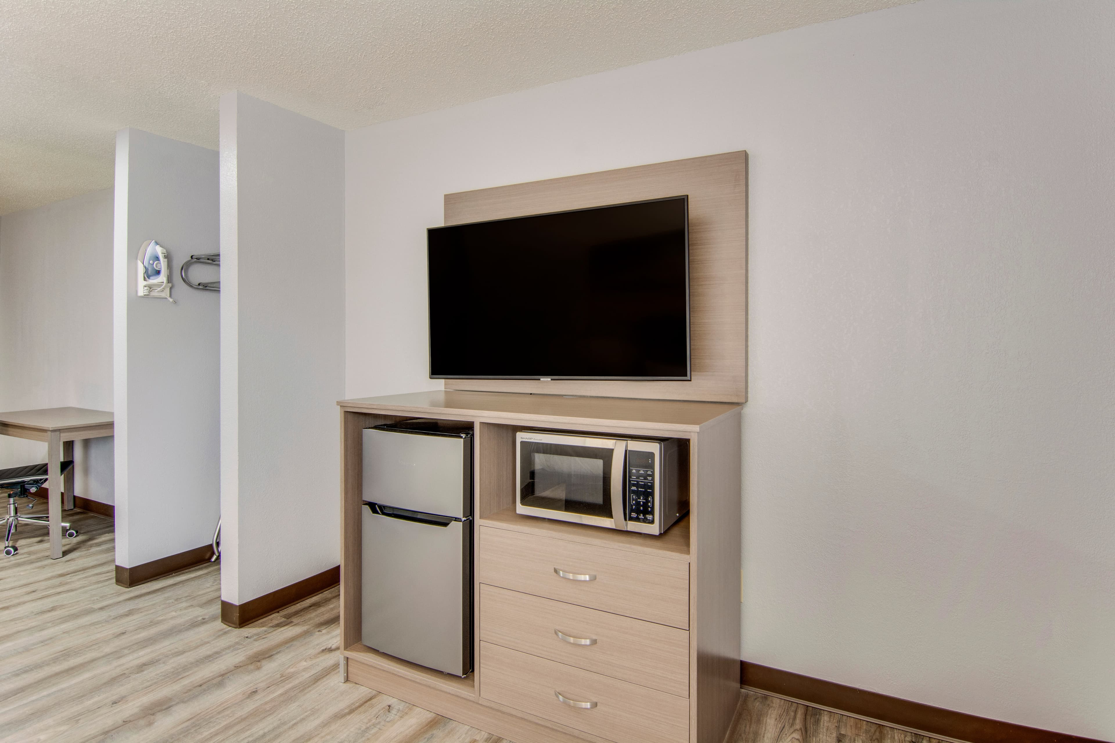 Clarion Pointe on the lake Clarksville-South Hill West — 26