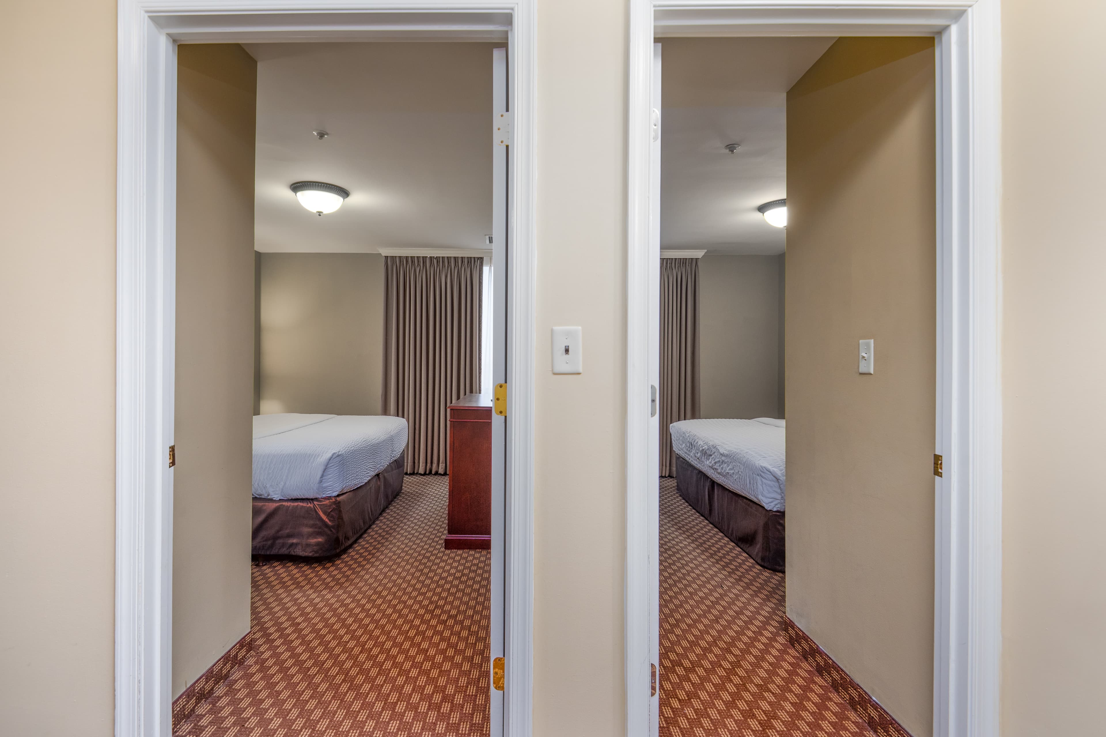 Clarion Collection Hotel Arlington Court Suites — 20