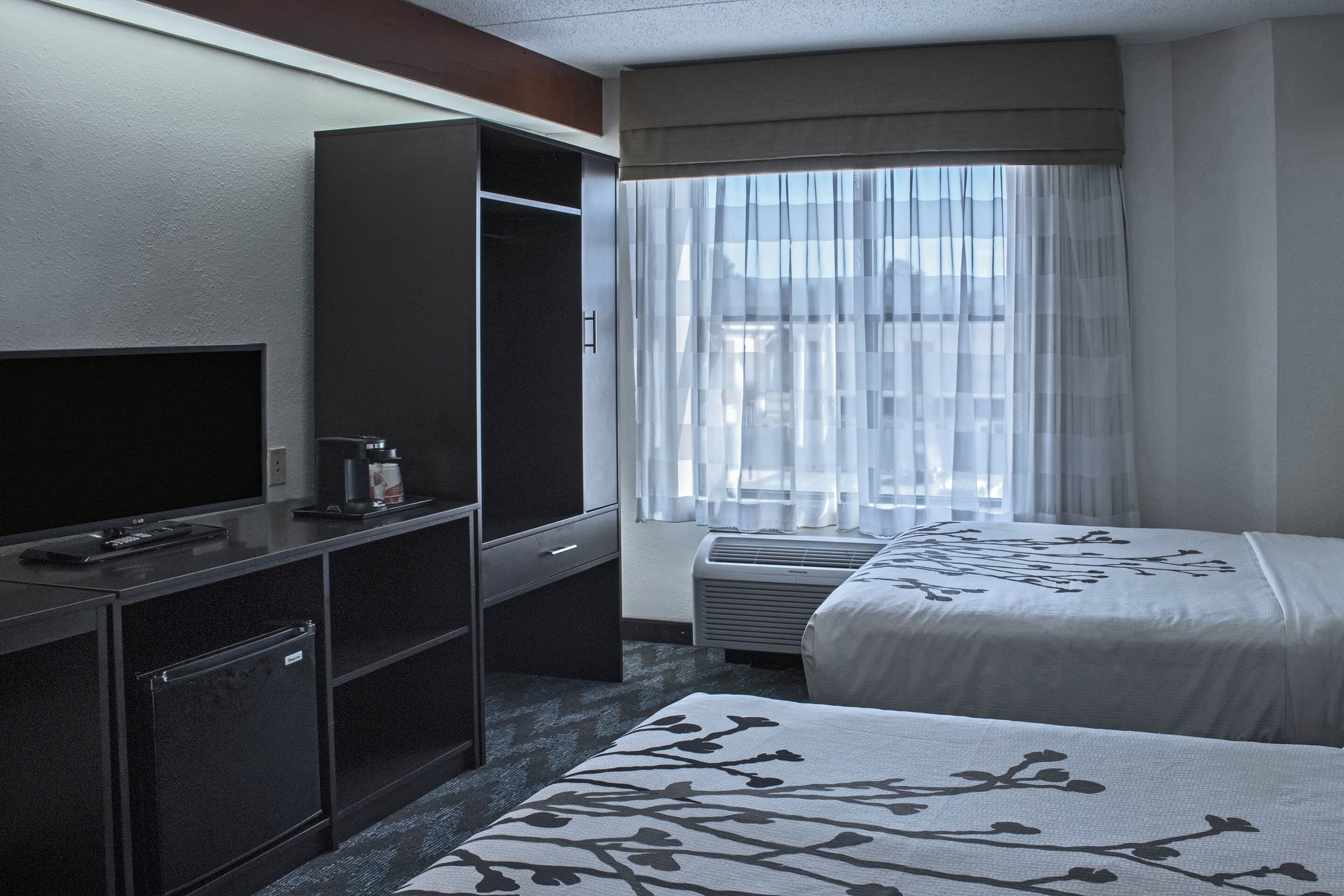 Sleep Inn Lake Wright - Norfolk Airport - Image 3