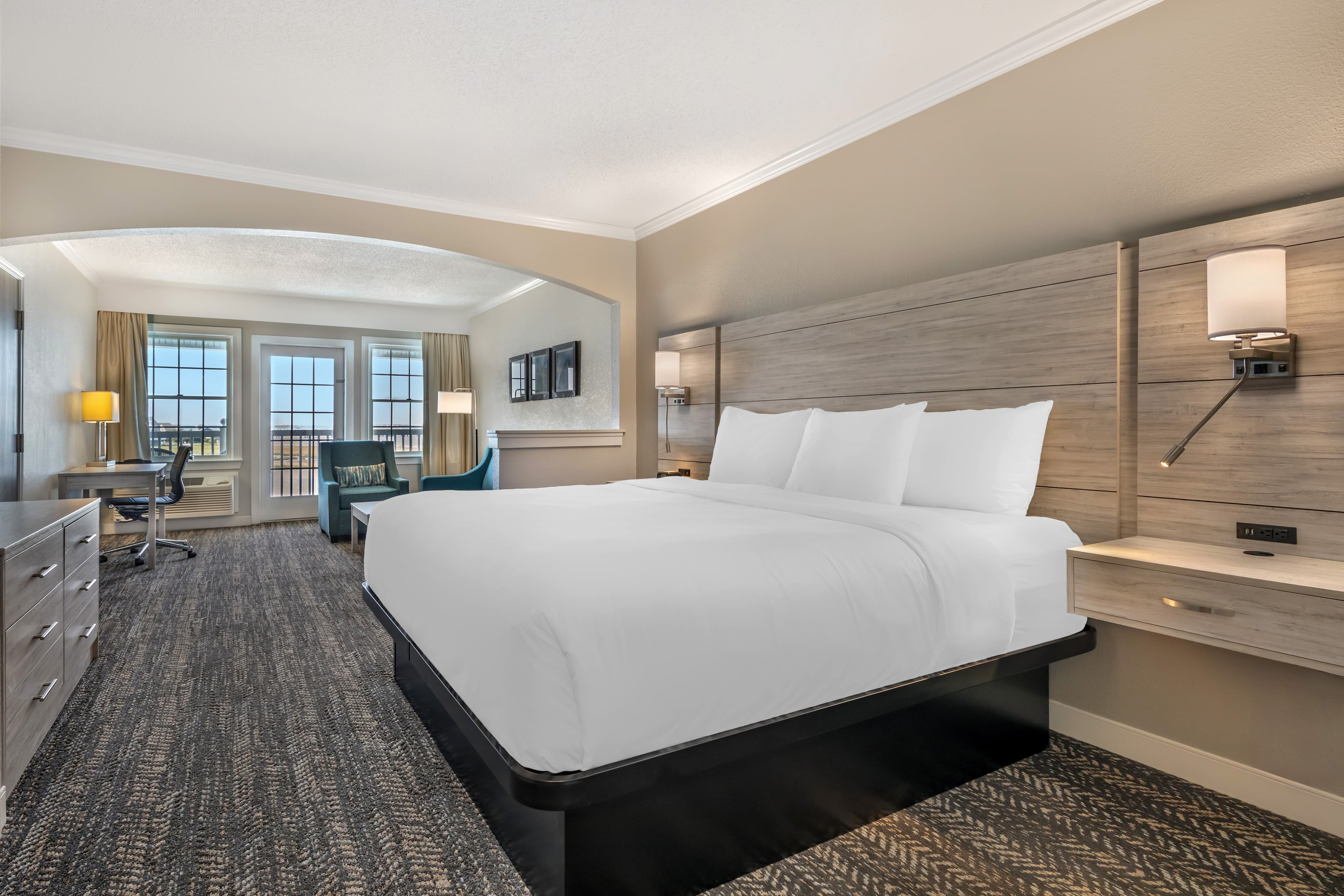 Comfort Suites Chincoteague Island Bayfront Resort — 8