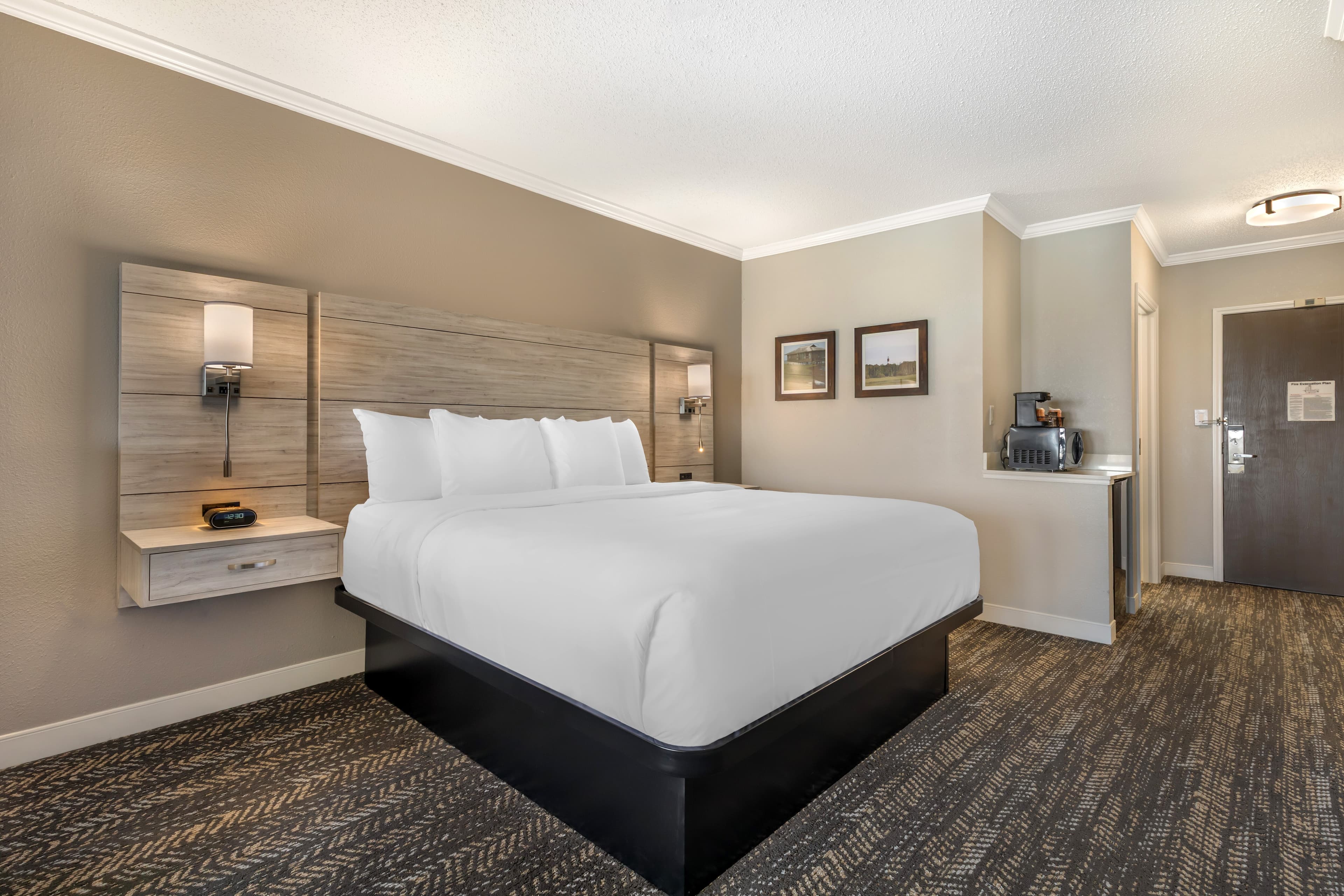 Comfort Suites Chincoteague Island Bayfront Resort — 9