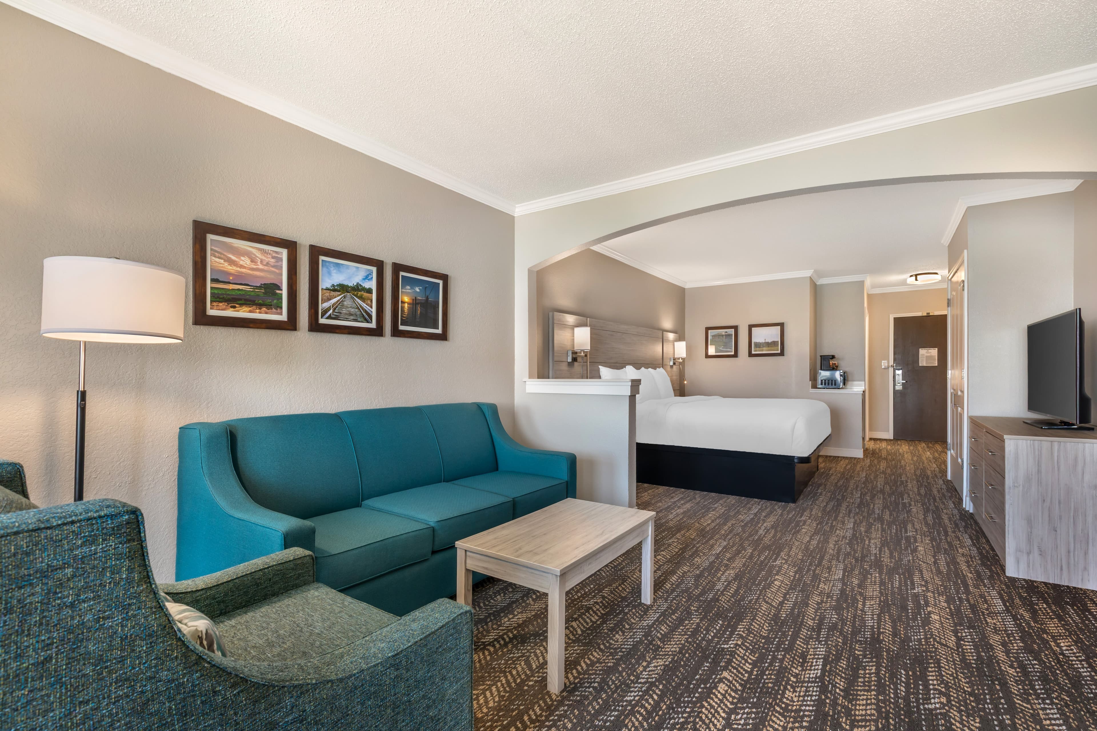 Comfort Suites Chincoteague Island Bayfront Resort — 12