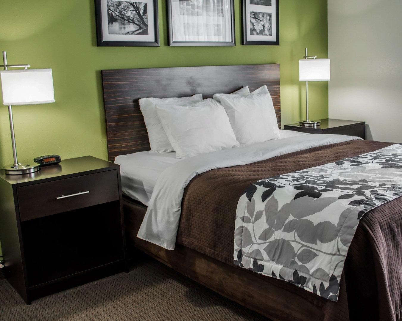 Sleep Inn Historic - Image 2