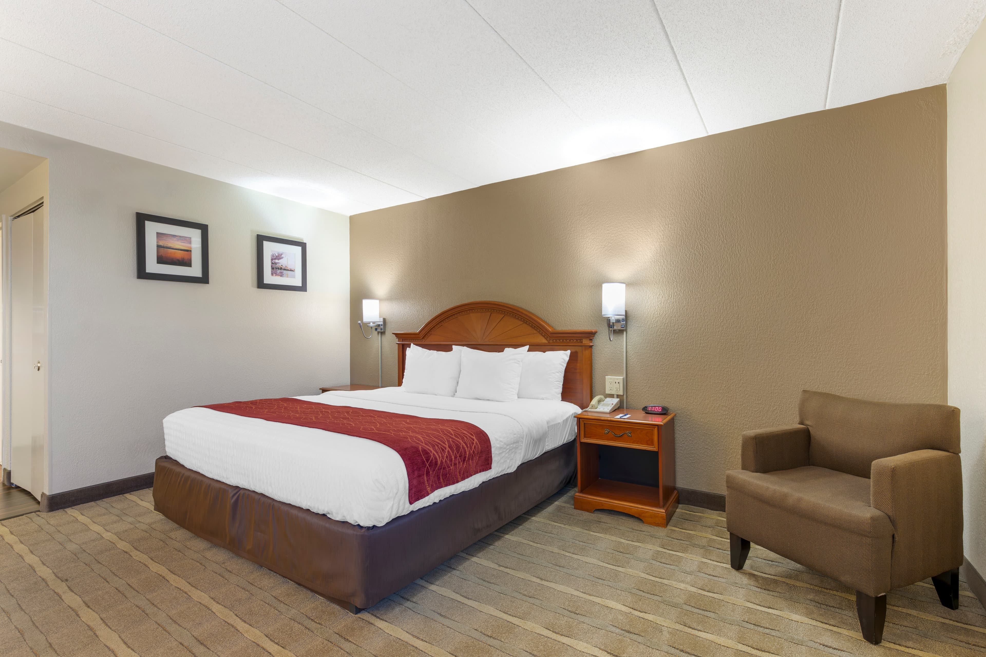 Comfort Inn University Center - Image 3