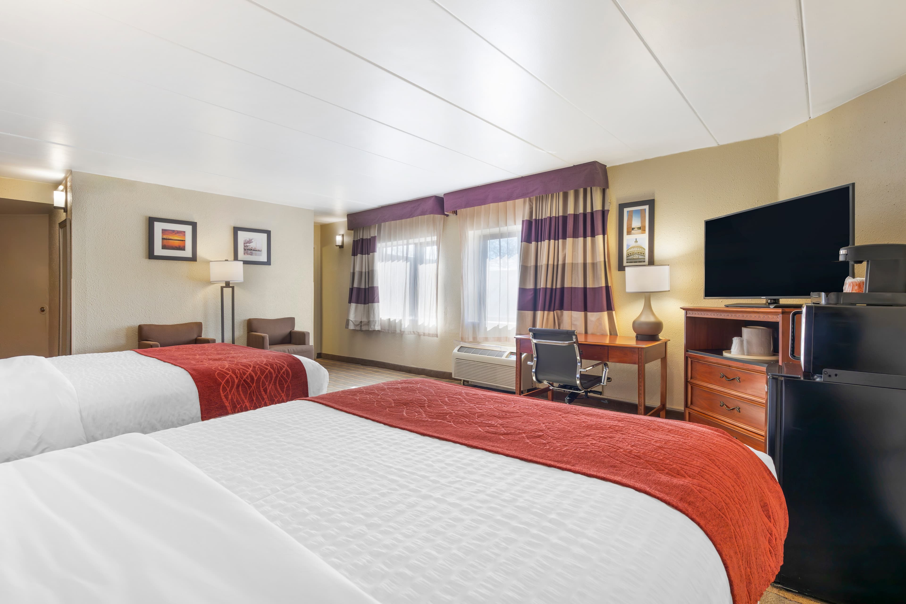 Comfort Inn University Center — 17