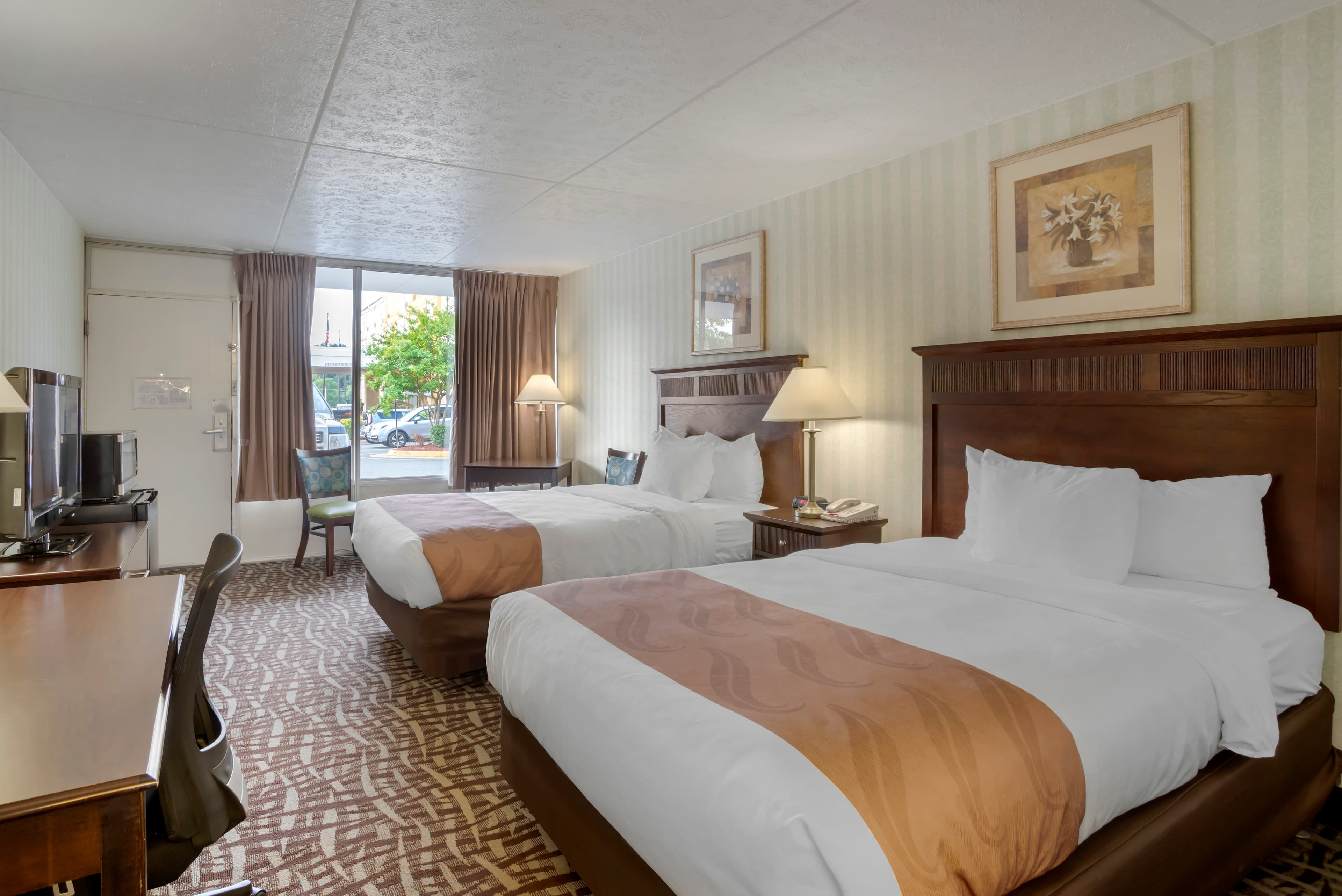 Quality Inn Fredericksburg near Historic Downtown - Image 4