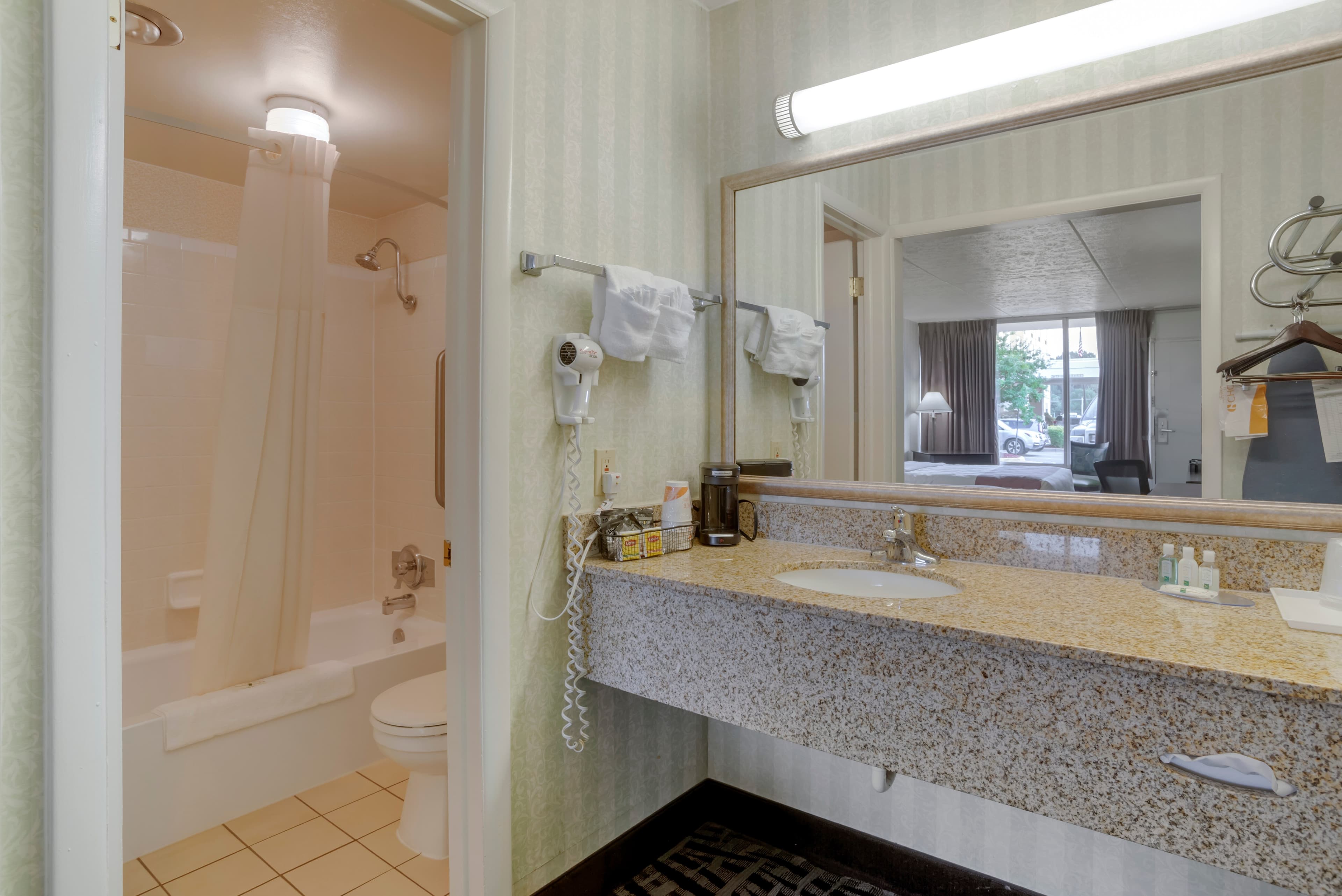 Quality Inn Fredericksburg near Historic Downtown — 6