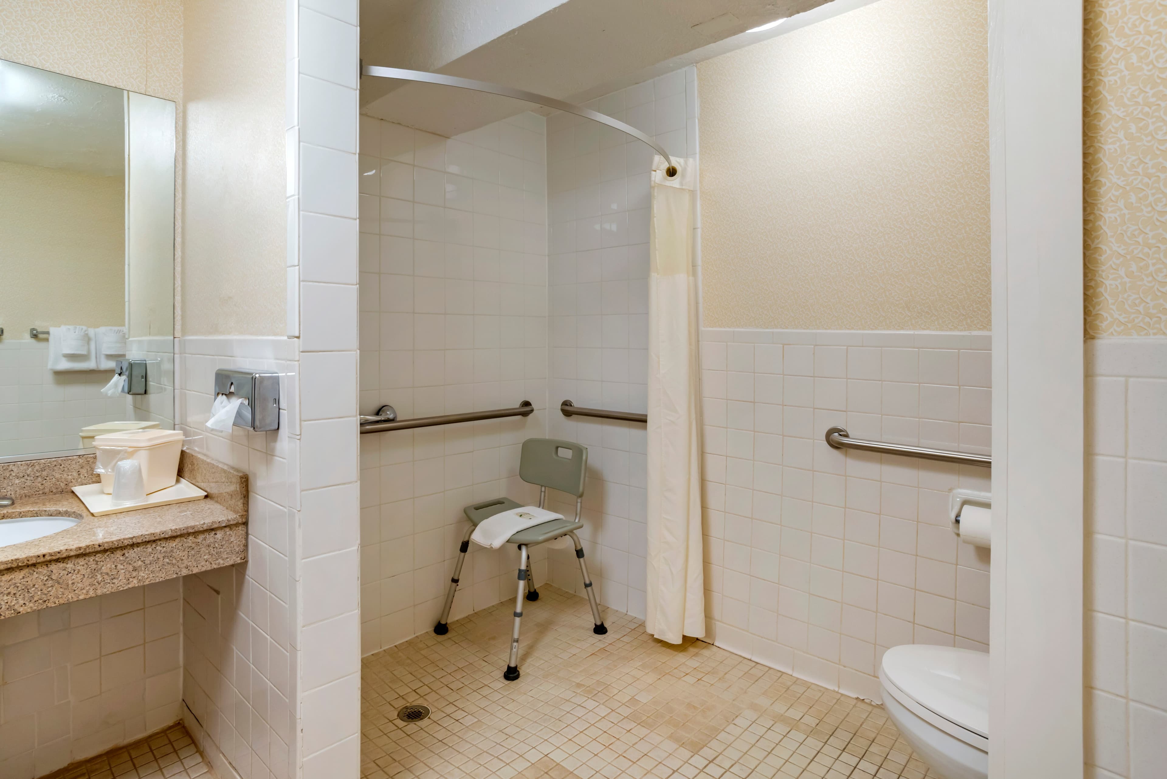 Quality Inn Fredericksburg near Historic Downtown — 11
