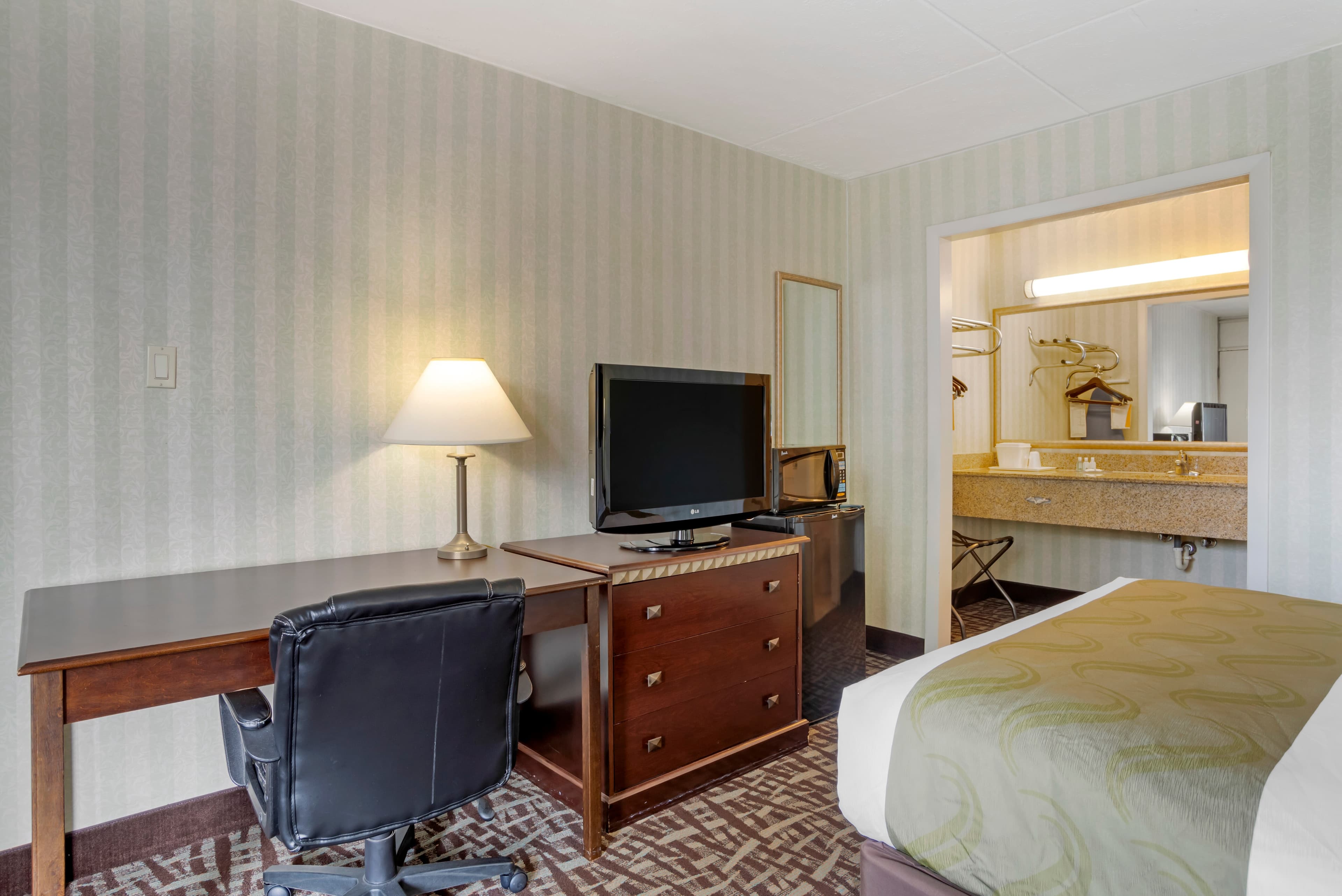 Quality Inn Fredericksburg near Historic Downtown — 14