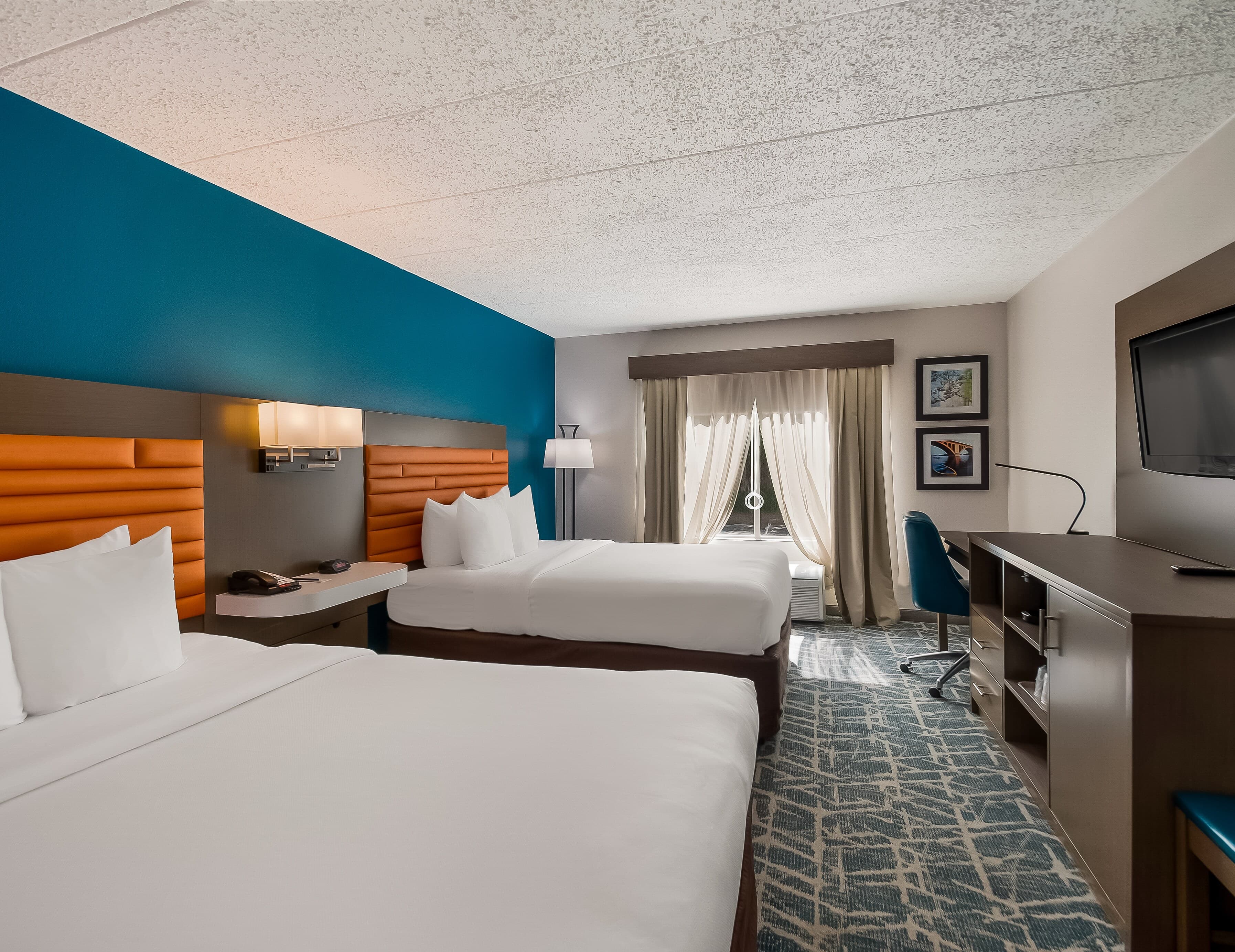 Comfort Inn Falls Church - Tysons Corner - Image 1