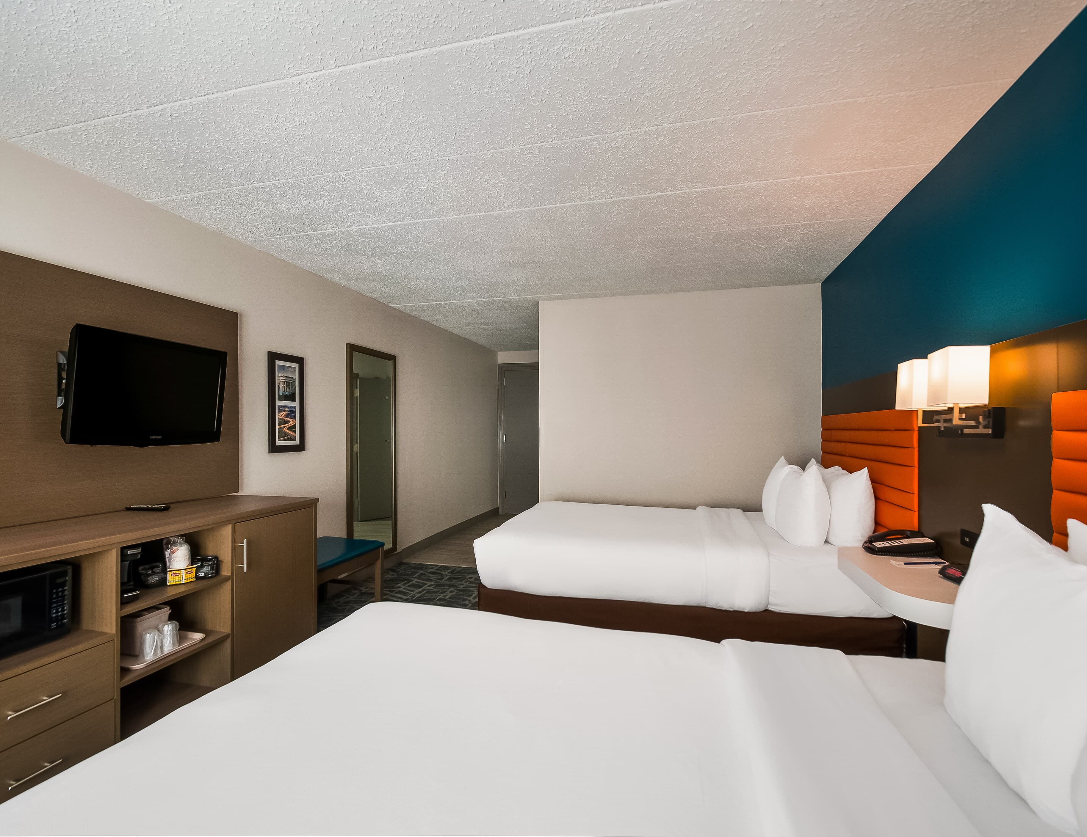 Comfort Inn Falls Church - Tysons Corner - Image 5