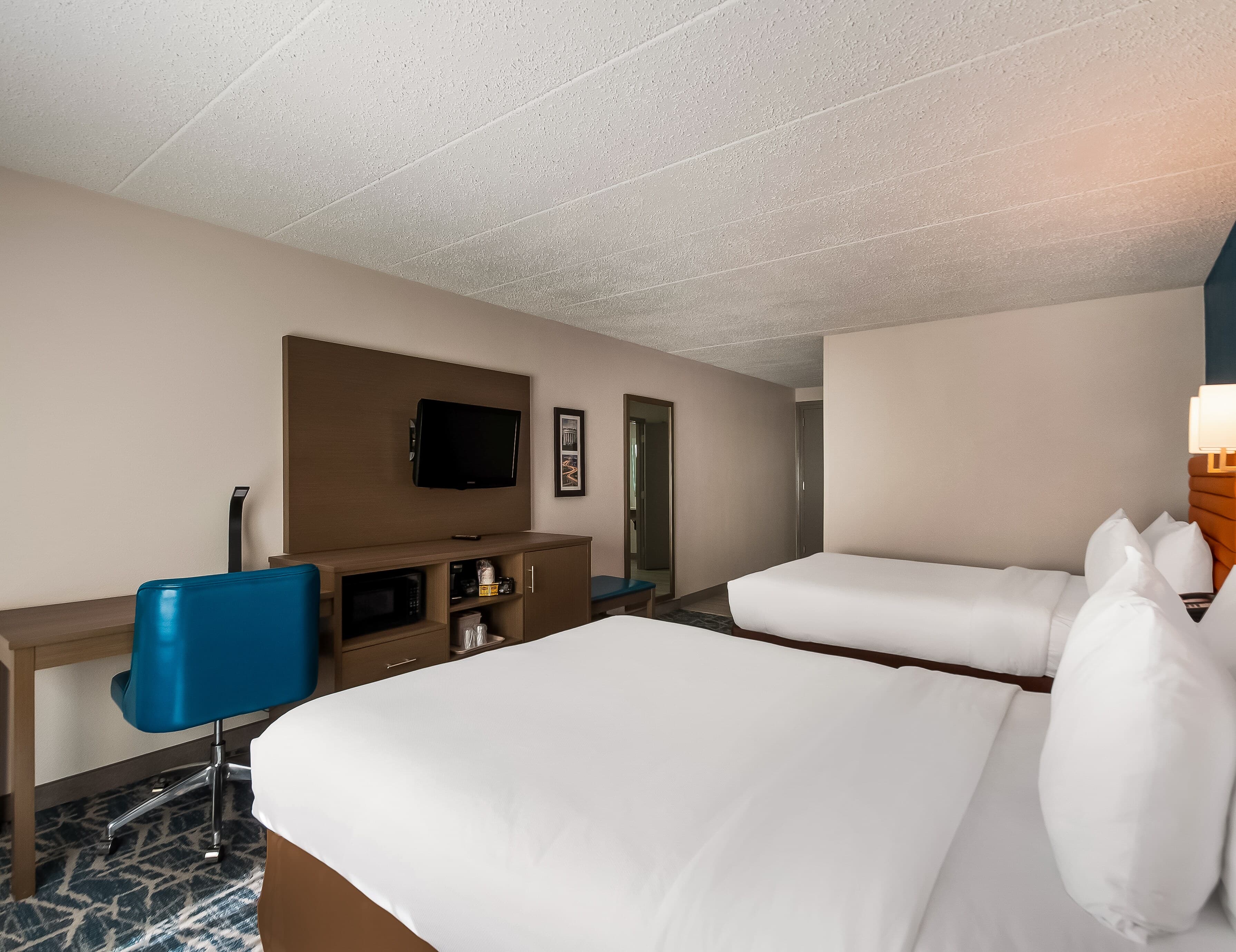 Comfort Inn Falls Church - Tysons Corner — 6
