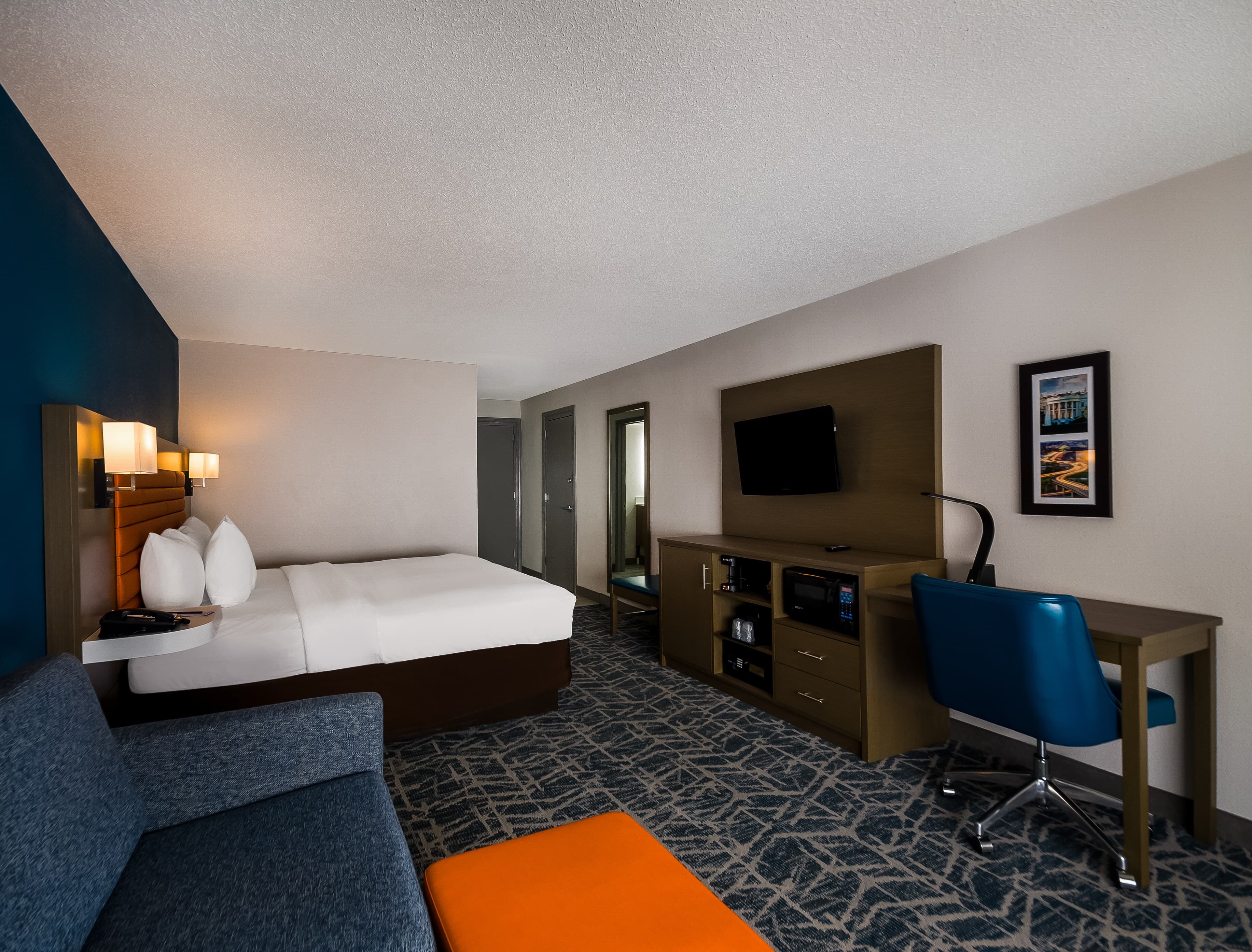 Comfort Inn Falls Church - Tysons Corner — 9